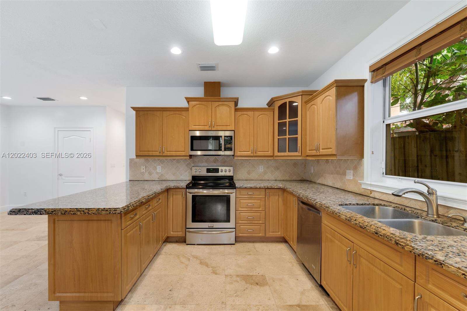 Lime In The Grove at 3060 Lime Ct, Miami, FL 33133 - For Rent photo 6