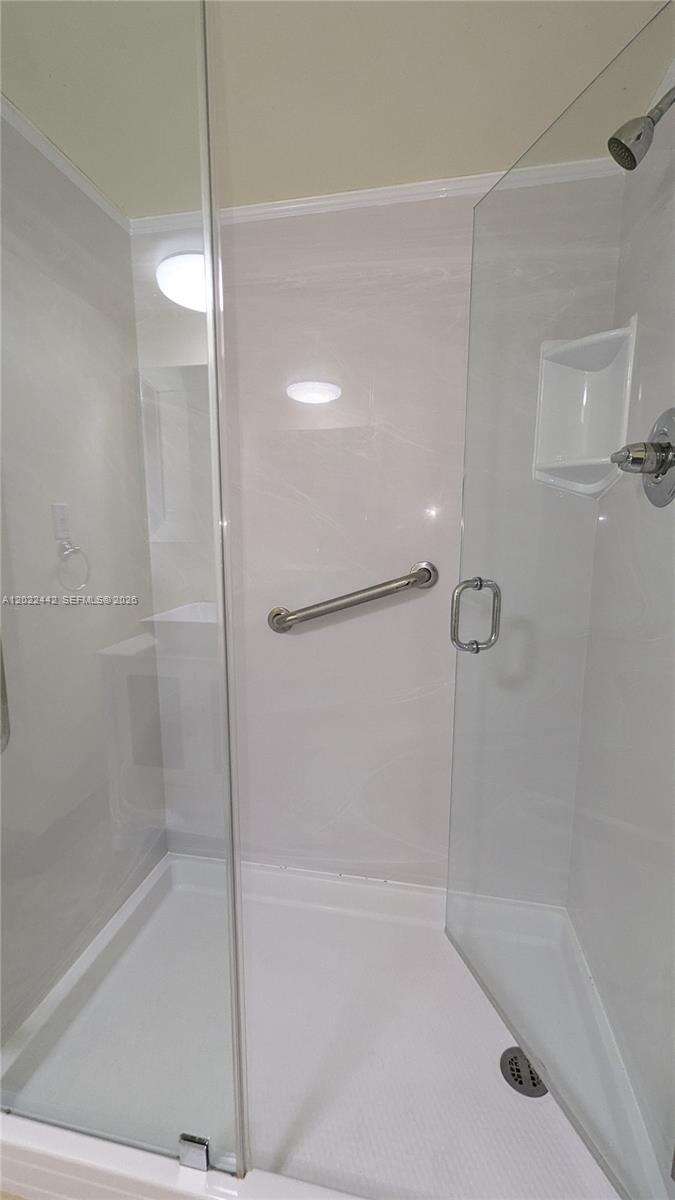 Seacoast 5151 at 5161 Collins Ave, Miami Beach, FL 33140 - For Rent photo 13