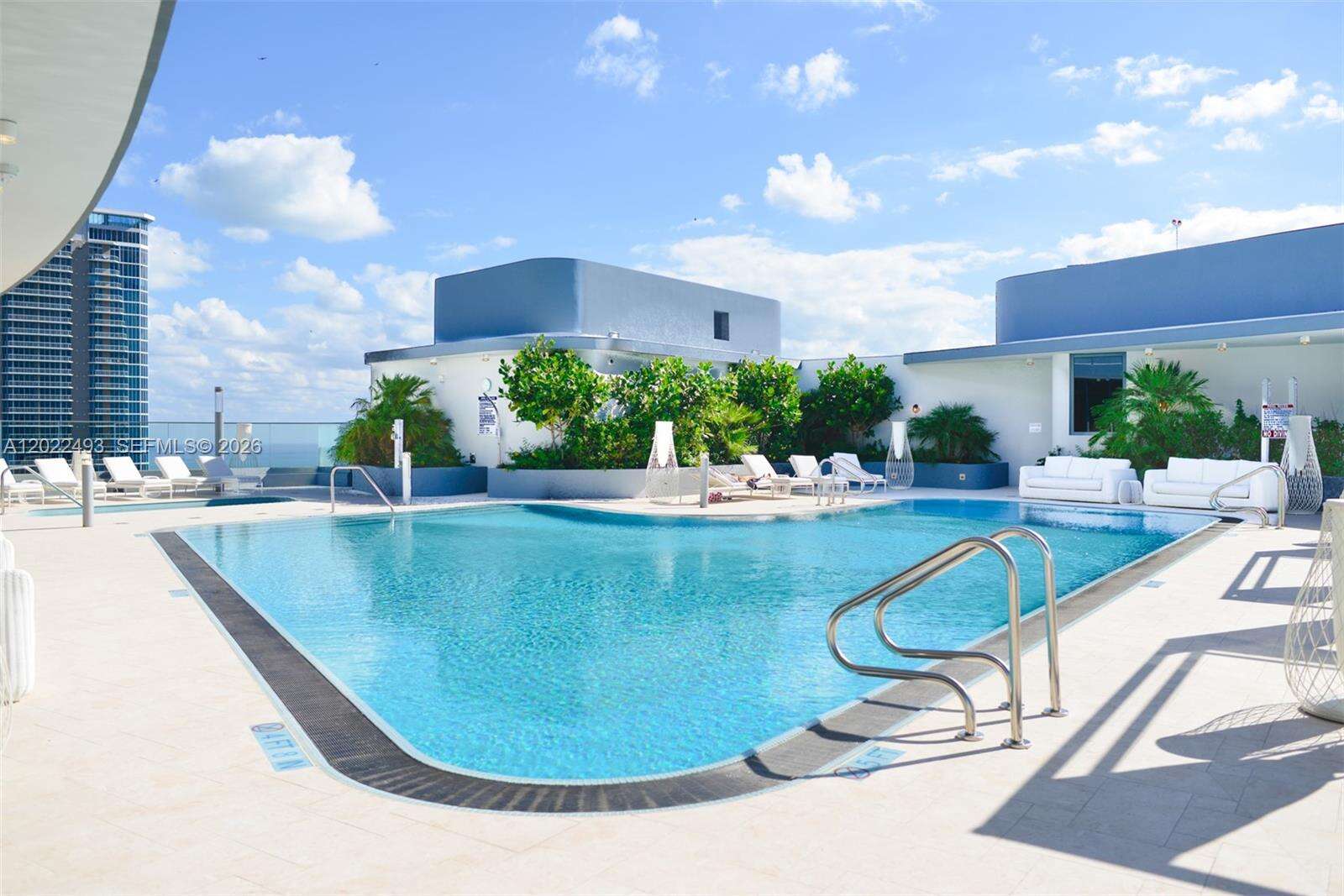 Brickell Flatiron at 1000 Brickell Plz, Miami, FL 33131 - For Rent photo 12
