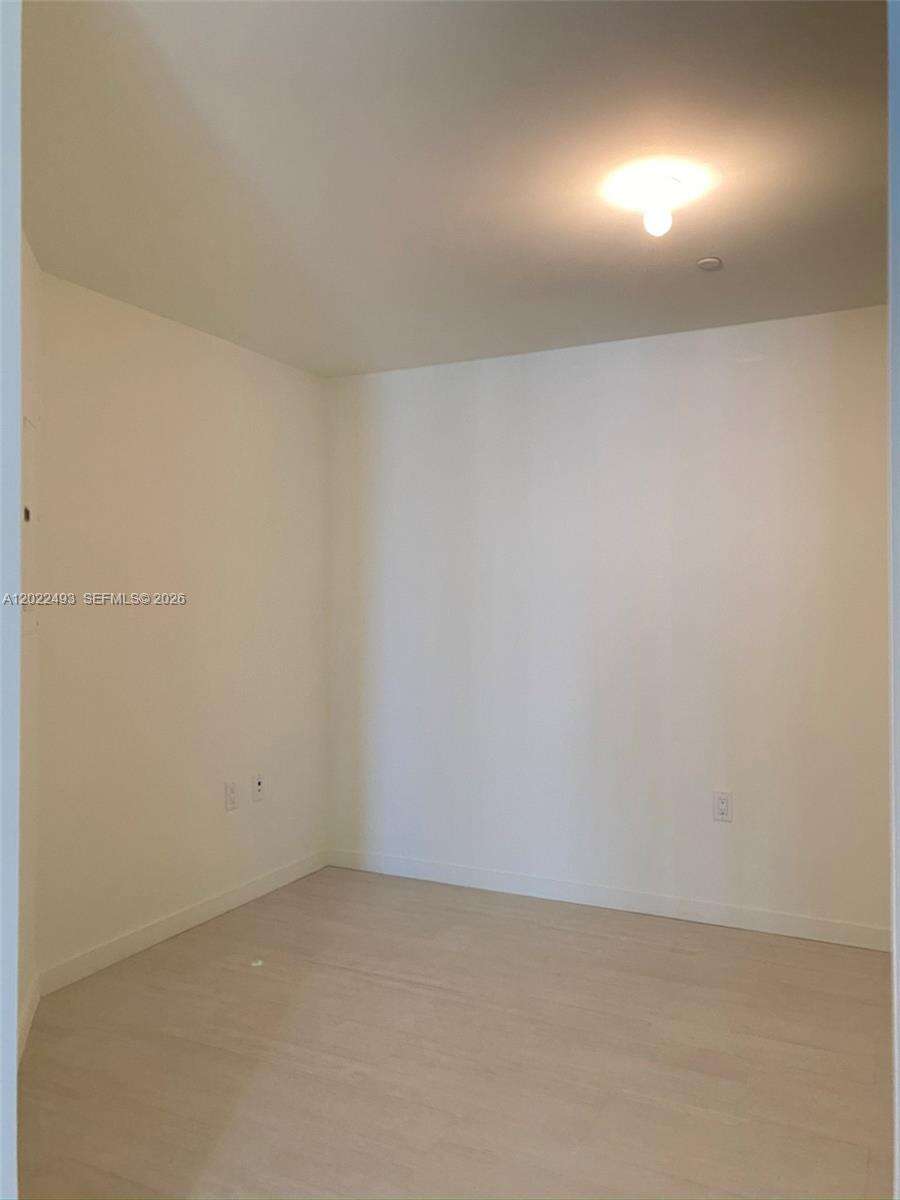 Brickell Flatiron at 1000 Brickell Plz, Miami, FL 33131 - For Rent photo 8