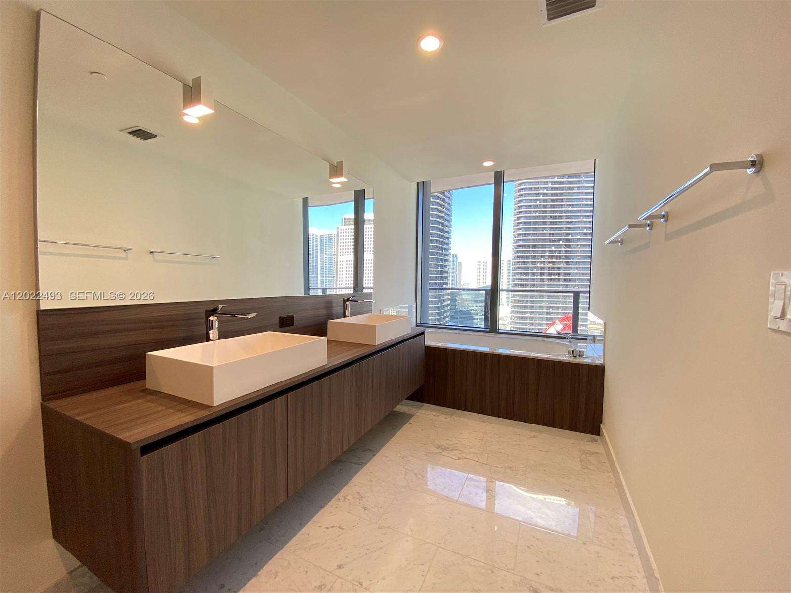Brickell Flatiron at 1000 Brickell Plz, Miami, FL 33131 - For Rent photo 9