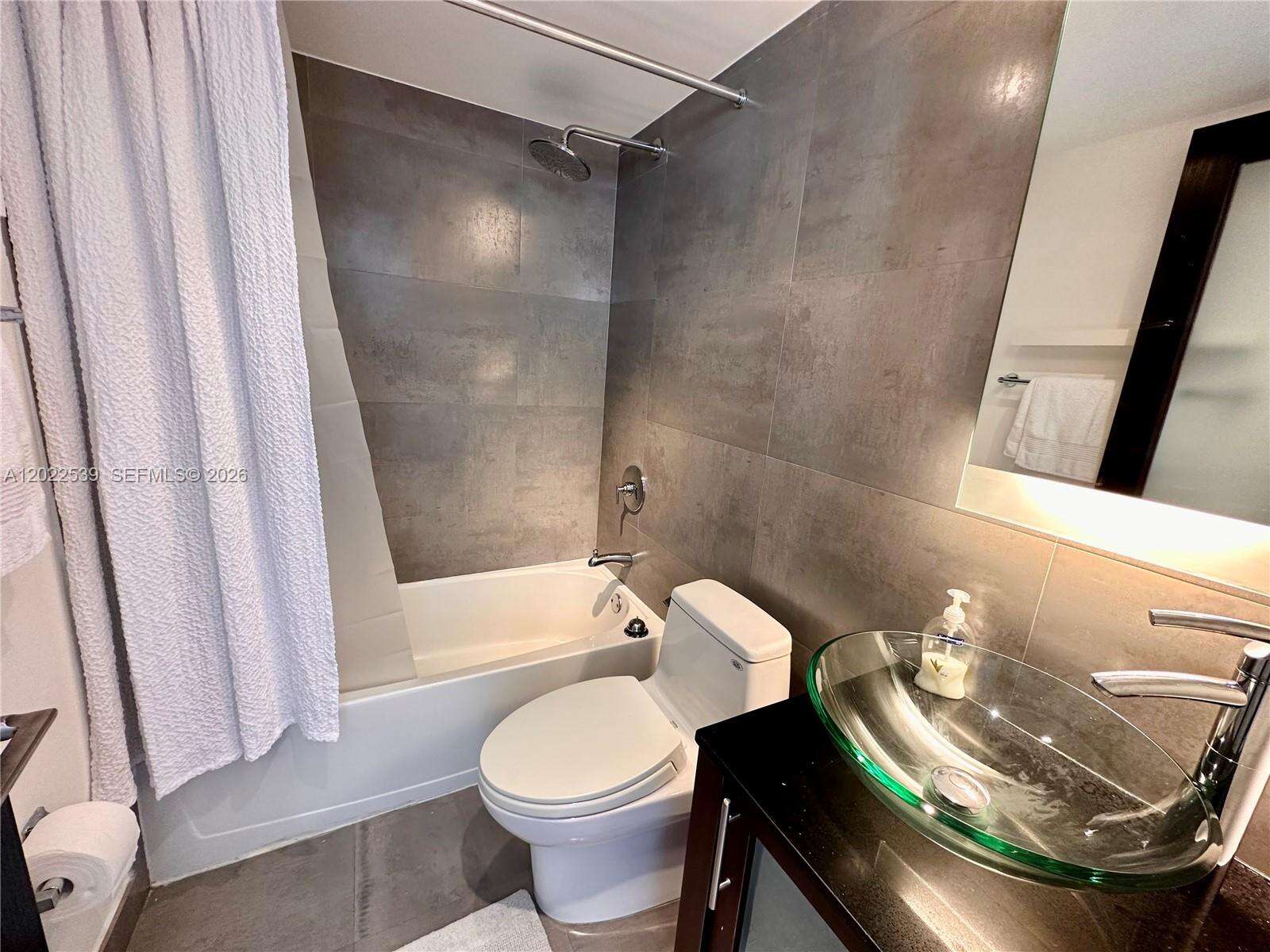 Flamingo South Beach at 1500 Bay Rd, Miami Beach, FL 33139 - For Rent photo 17