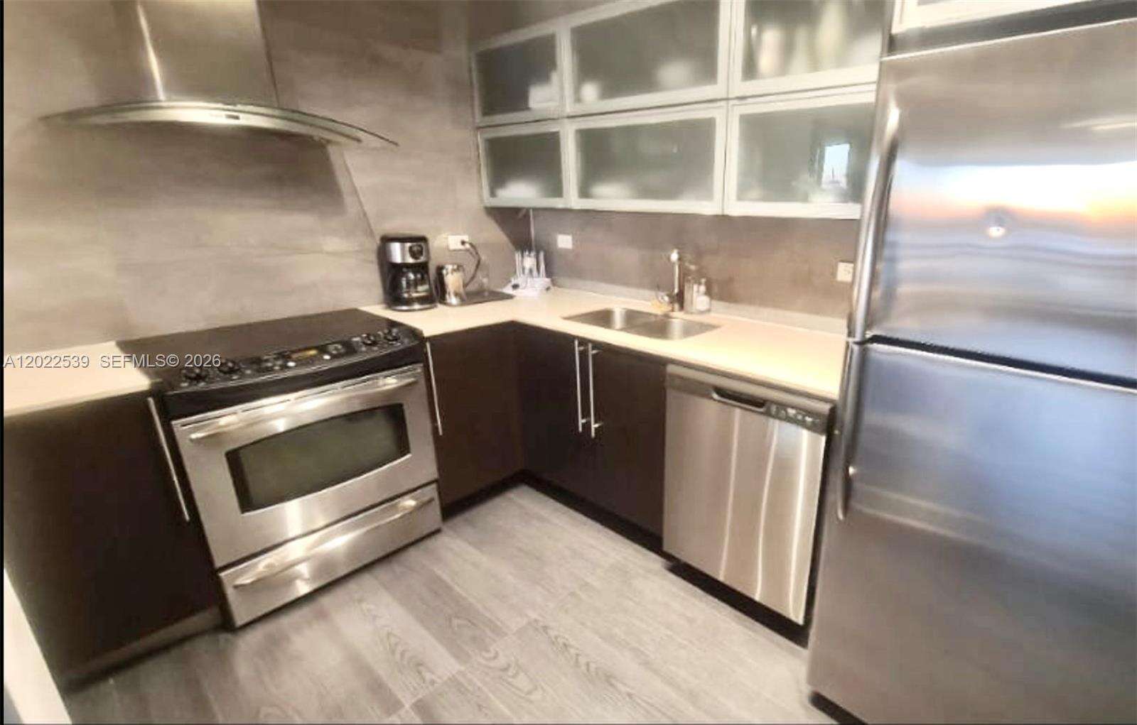 Flamingo South Beach at 1500 Bay Rd, Miami Beach, FL 33139 - For Rent photo 8