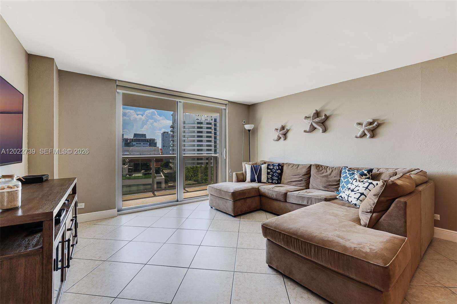 Maison Grande at 6039 Collins Ave, Miami Beach, FL 33140 - For Rent photo 3