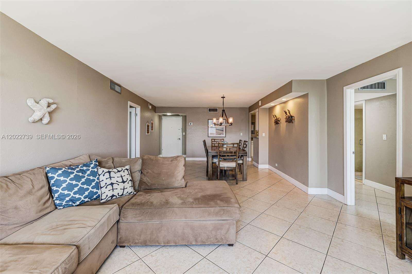 Maison Grande at 6039 Collins Ave, Miami Beach, FL 33140 - For Rent photo 6