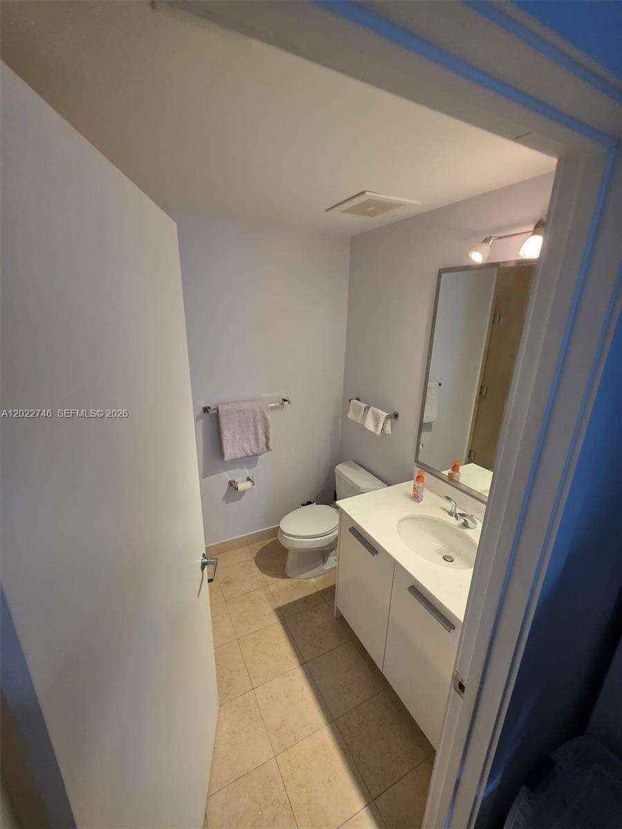 1060 Brickell at 1060 Brickell Ave, Miami, FL 33131 - For Rent photo 2