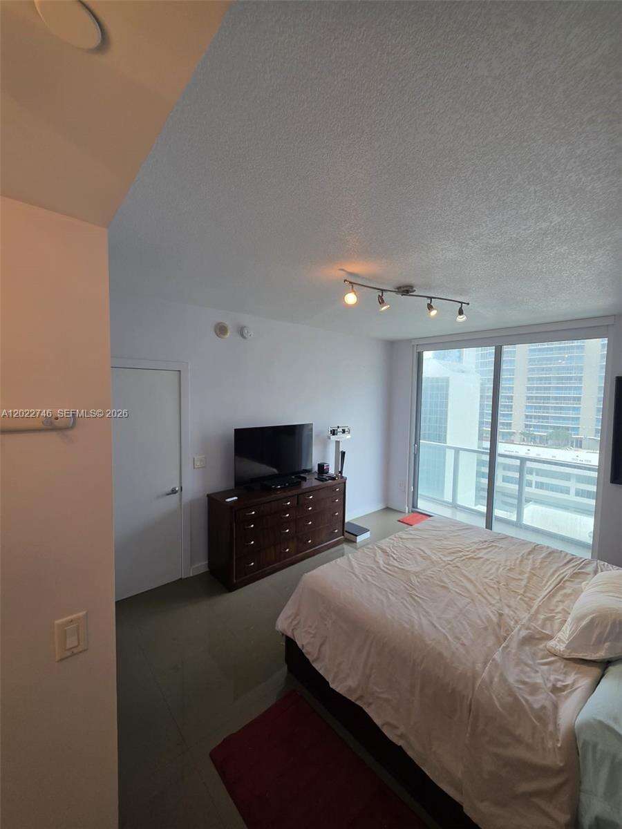 1060 Brickell at 1060 Brickell Ave, Miami, FL 33131 - For Rent photo 21