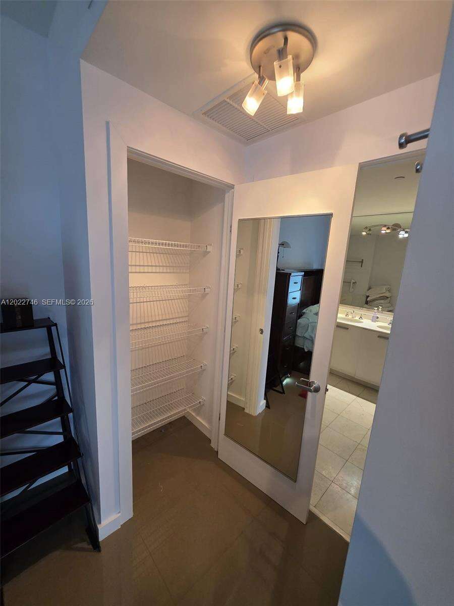 1060 Brickell at 1060 Brickell Ave, Miami, FL 33131 - For Rent photo 24