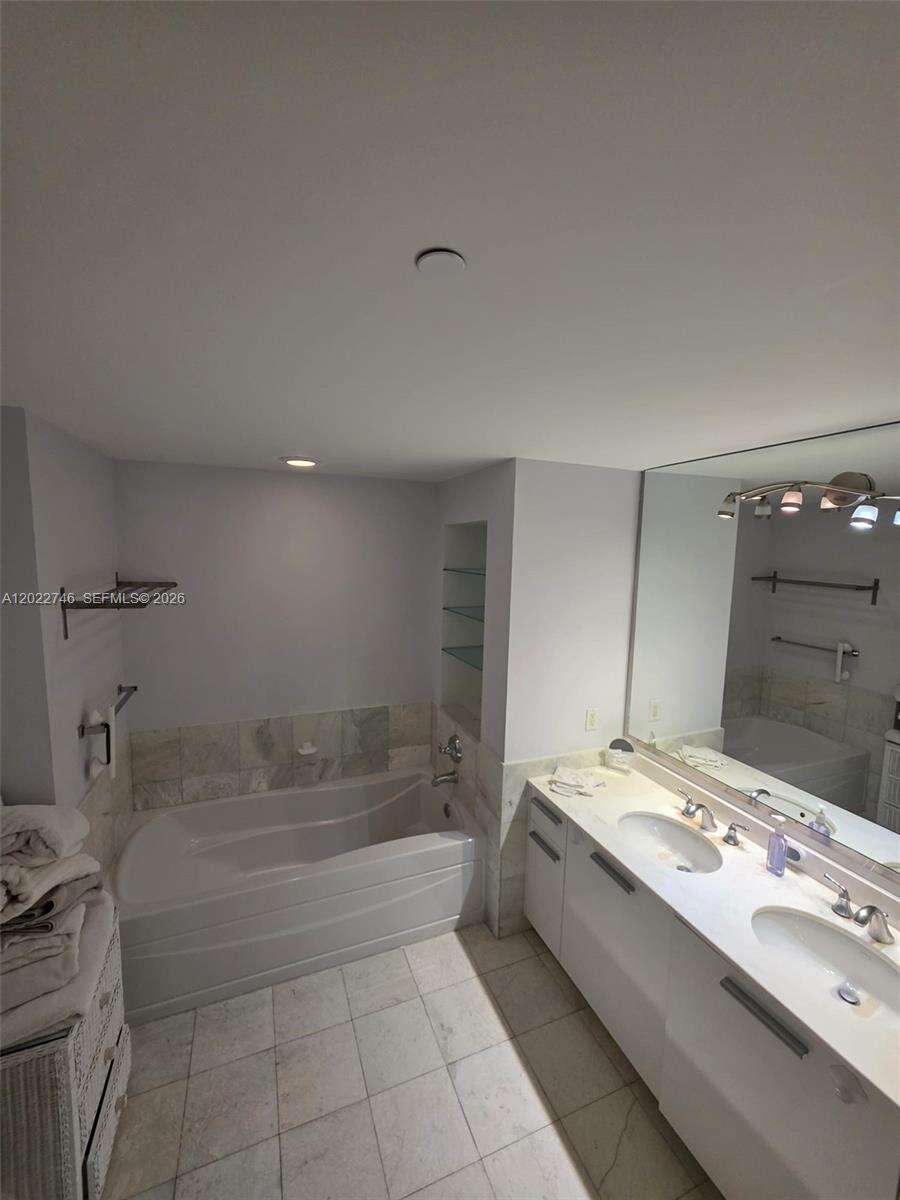 1060 Brickell at 1060 Brickell Ave, Miami, FL 33131 - For Rent photo 25