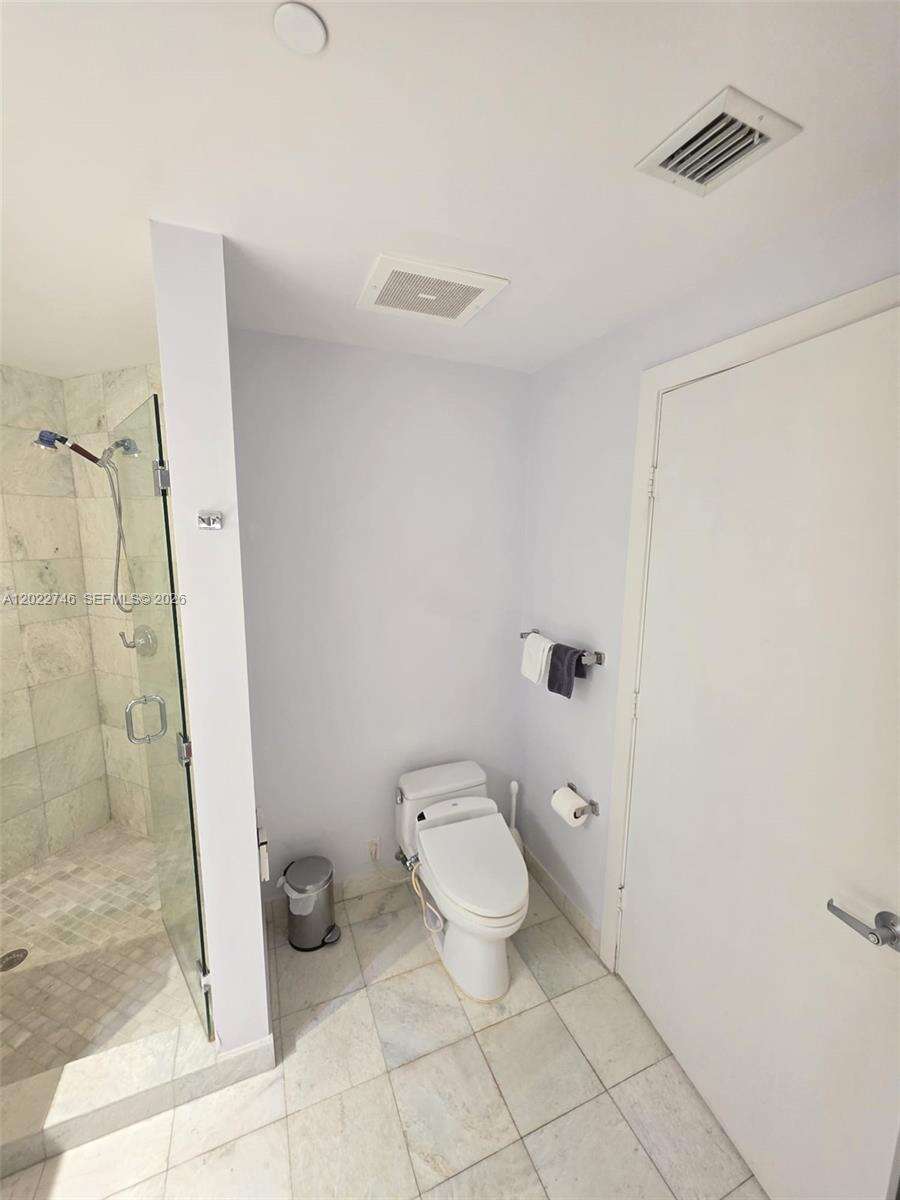 1060 Brickell at 1060 Brickell Ave, Miami, FL 33131 - For Rent photo 27