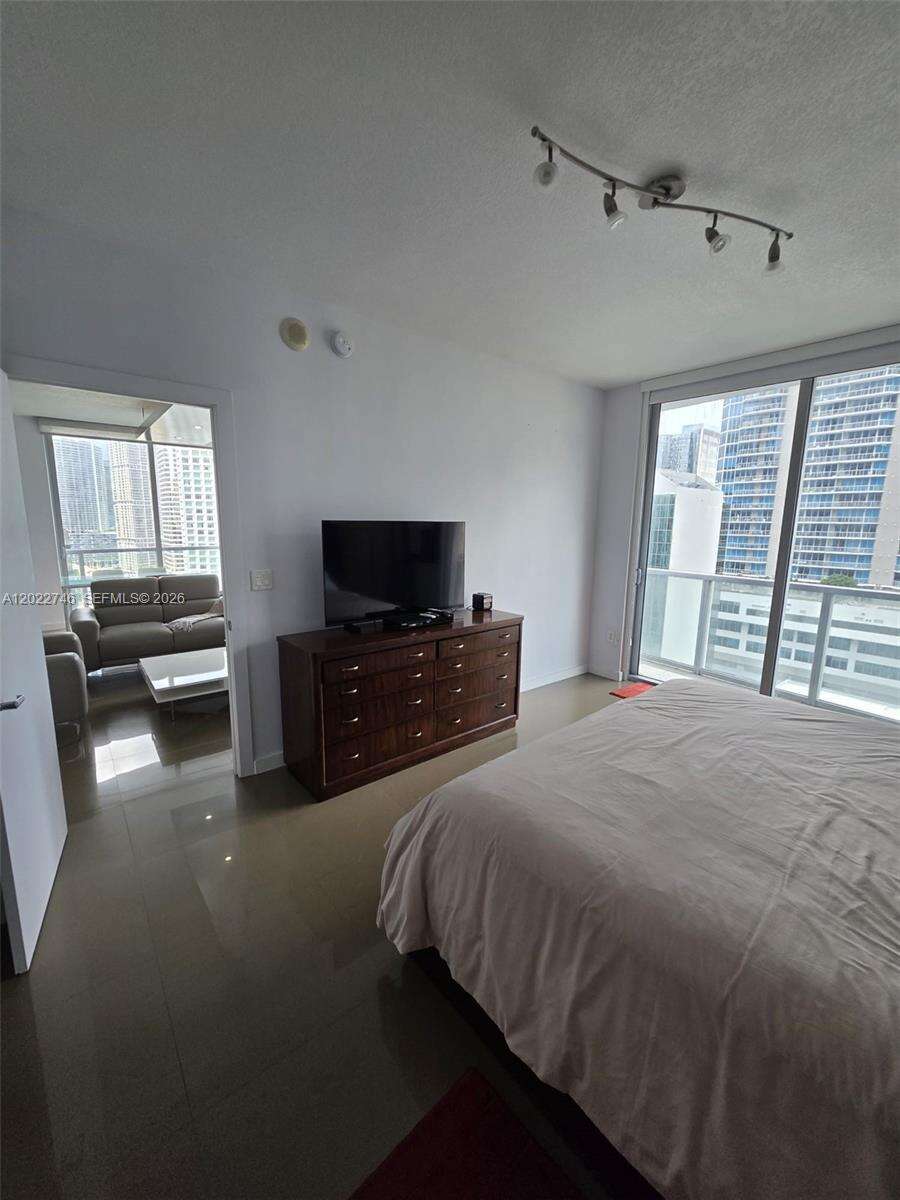 1060 Brickell at 1060 Brickell Ave, Miami, FL 33131 - For Rent photo 38
