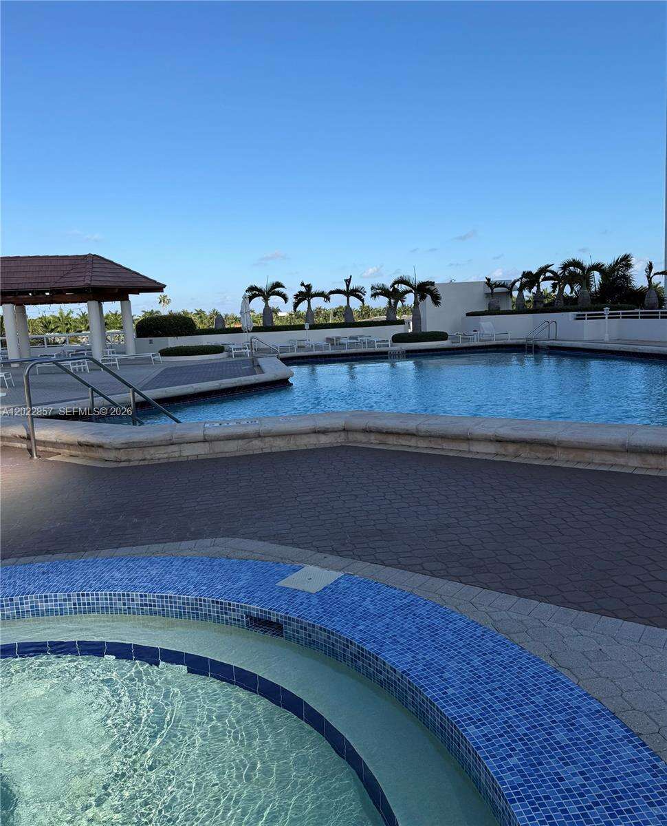 The Landmark at 20185 Country Club Dr, Aventura, FL 33180 - For Rent photo 1