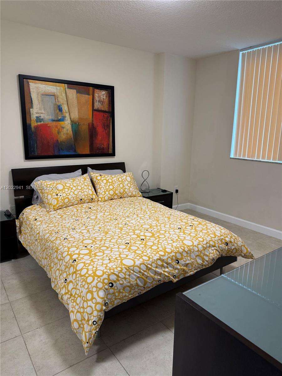 Venture at 18800 29 Ave, Aventura, FL 33180 - For Rent photo 3