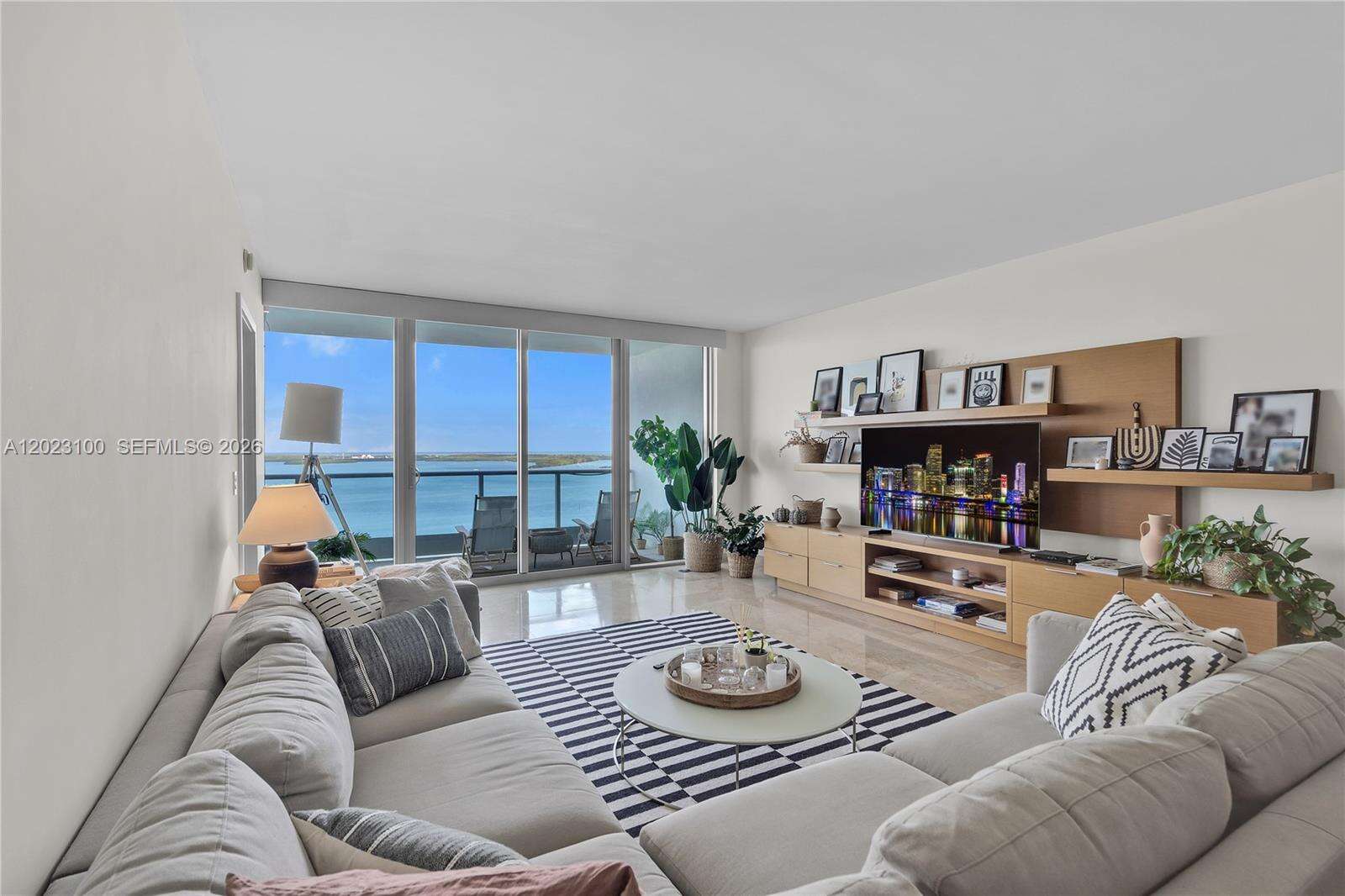 Jade At Brickell Bay at 1331 Brickell Bay Dr, Miami, FL 33131 - For Rent photo 1