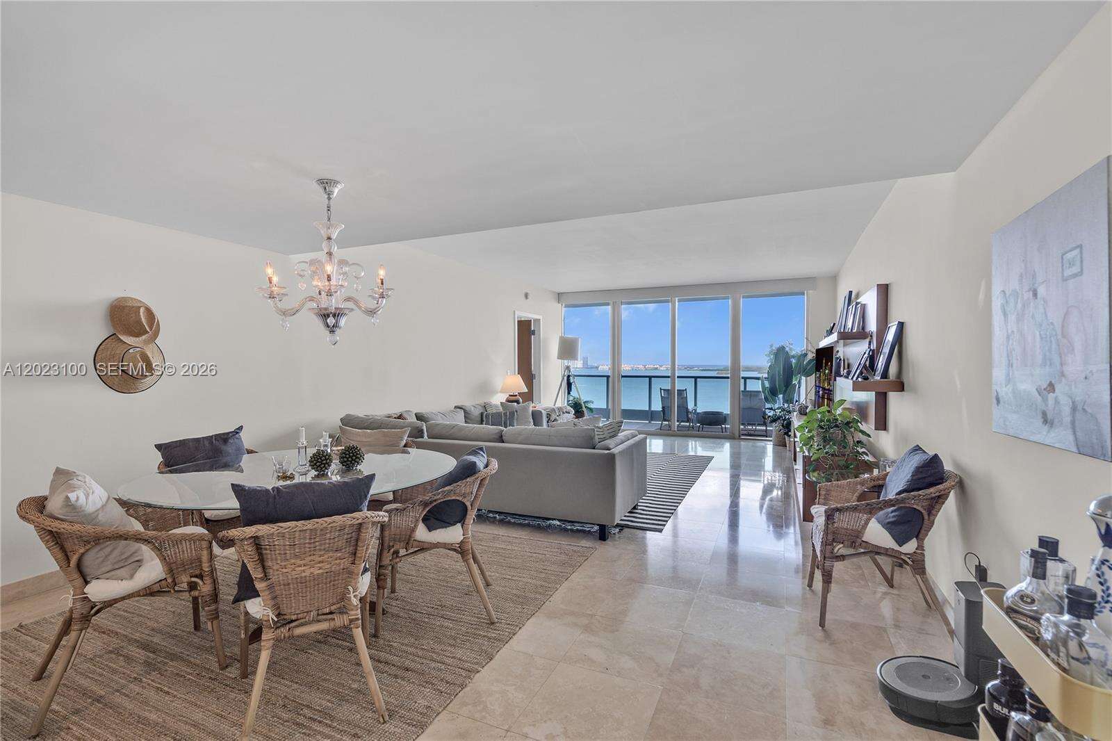 Jade At Brickell Bay at 1331 Brickell Bay Dr, Miami, FL 33131 - For Rent photo 2