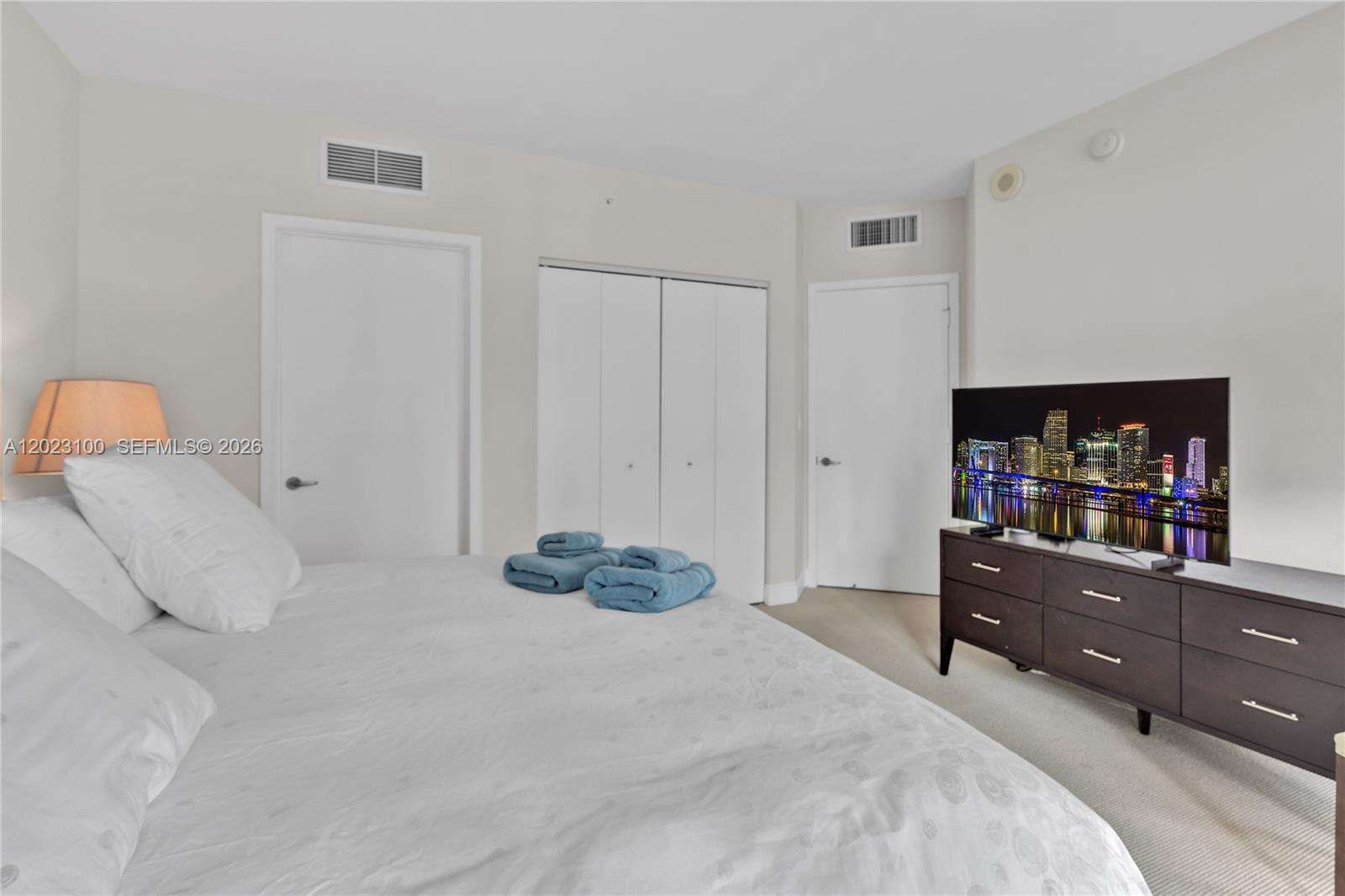 Jade At Brickell Bay at 1331 Brickell Bay Dr, Miami, FL 33131 - For Rent photo 12