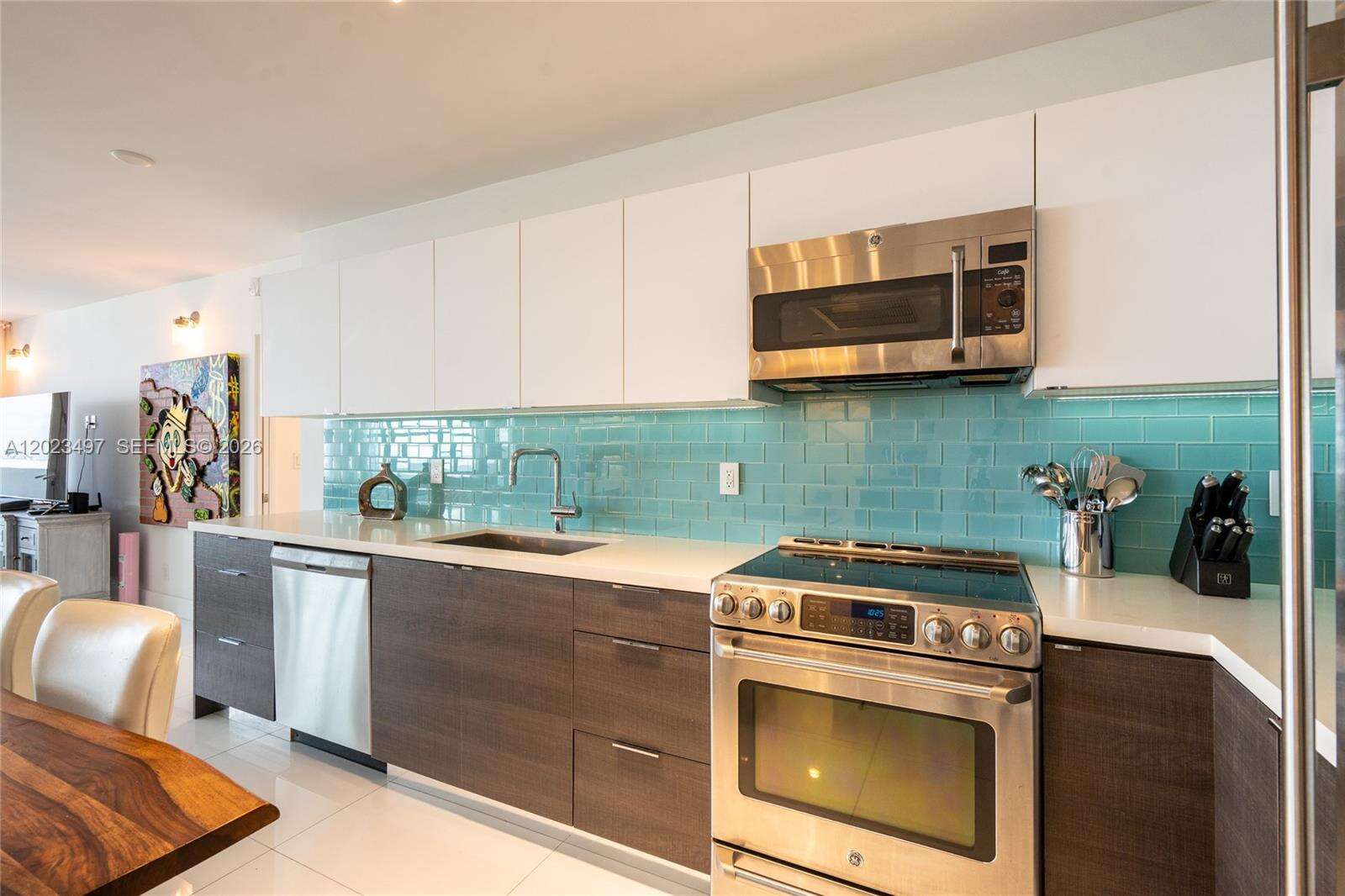 Decoplage at 100 Lincoln Rd, Miami Beach, FL 33139 - For Rent photo 9
