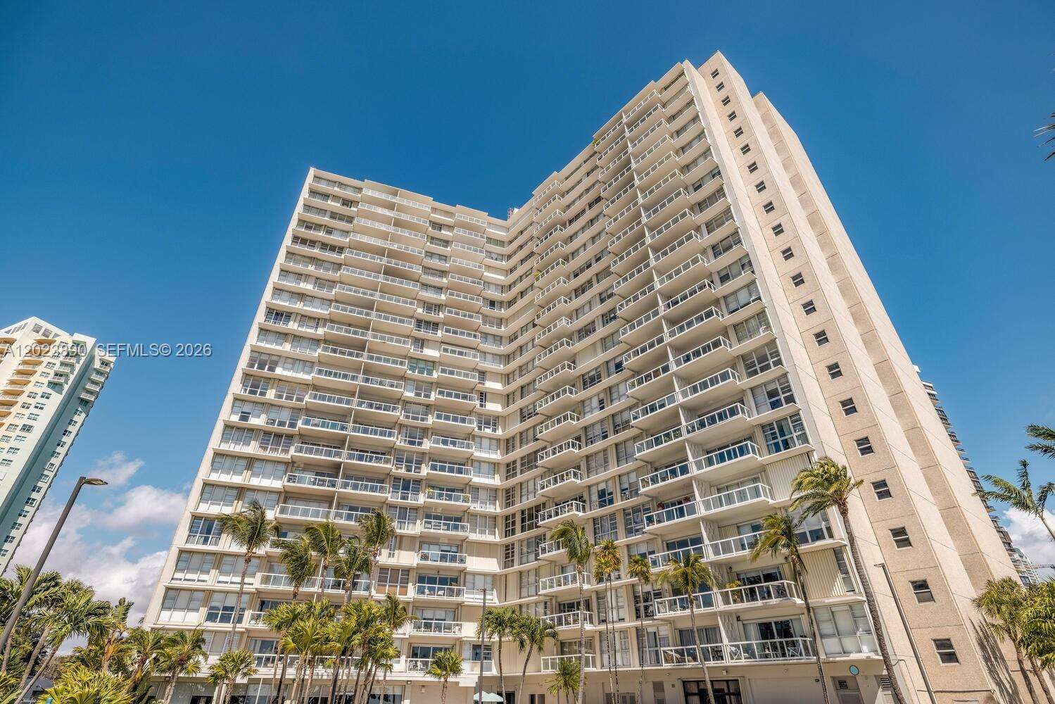 Brickell Townhouse at 2451 Brickell Ave, Miami, FL 33129 - For Rent photo 33