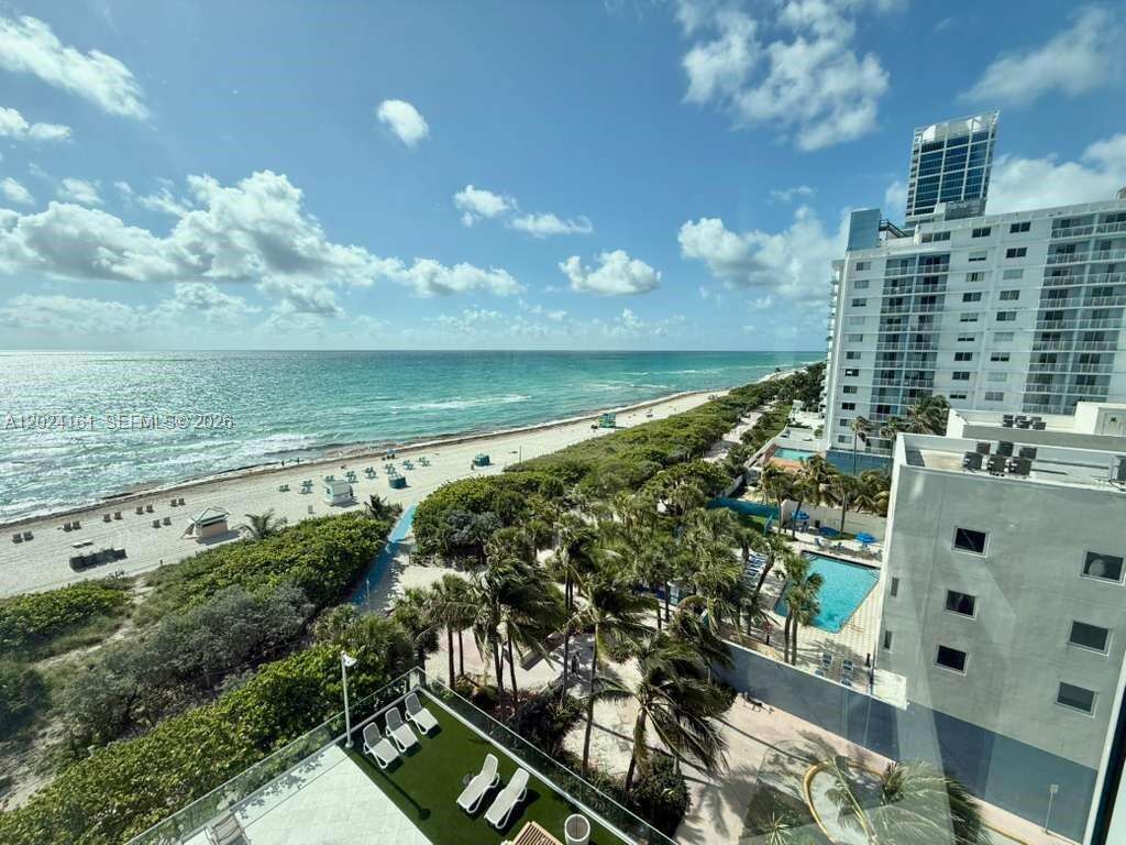 Burleigh House at 7135 Collins Ave, Miami Beach, FL 33141 - For Rent photo 23