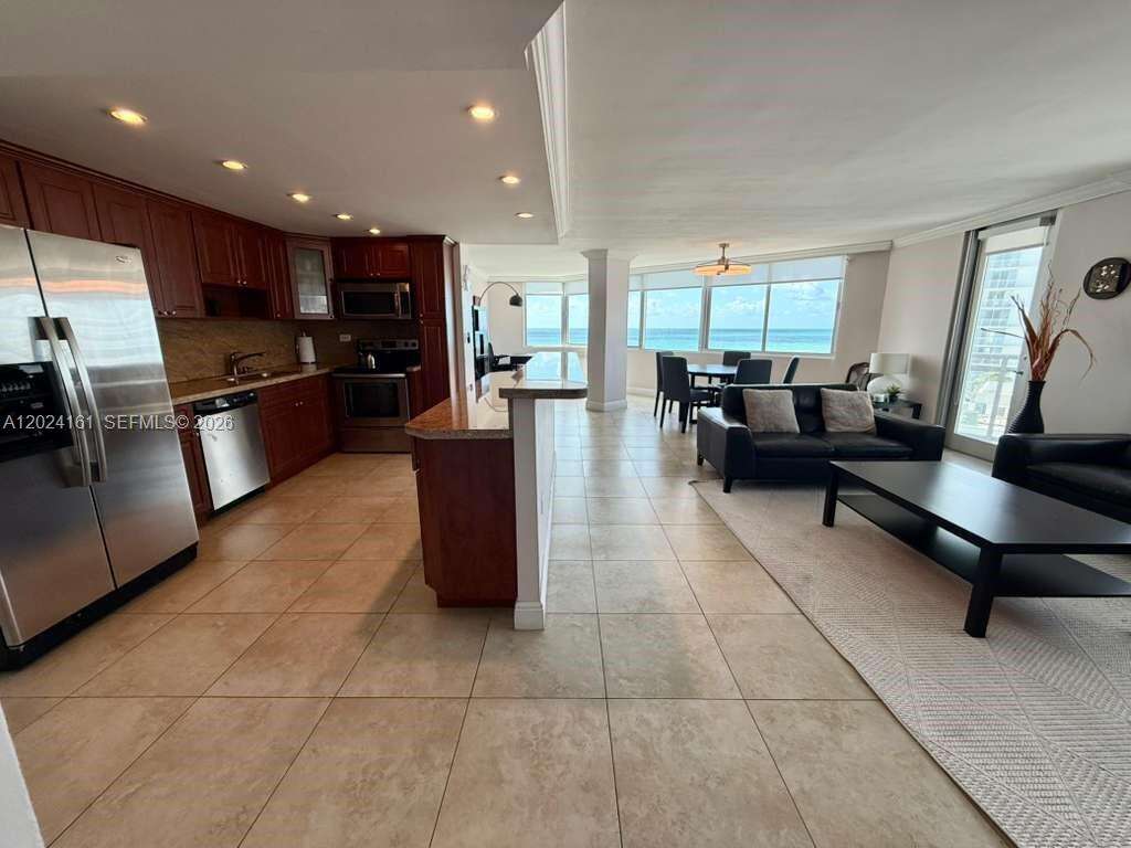 Burleigh House at 7135 Collins Ave, Miami Beach, FL 33141 - For Rent photo 4