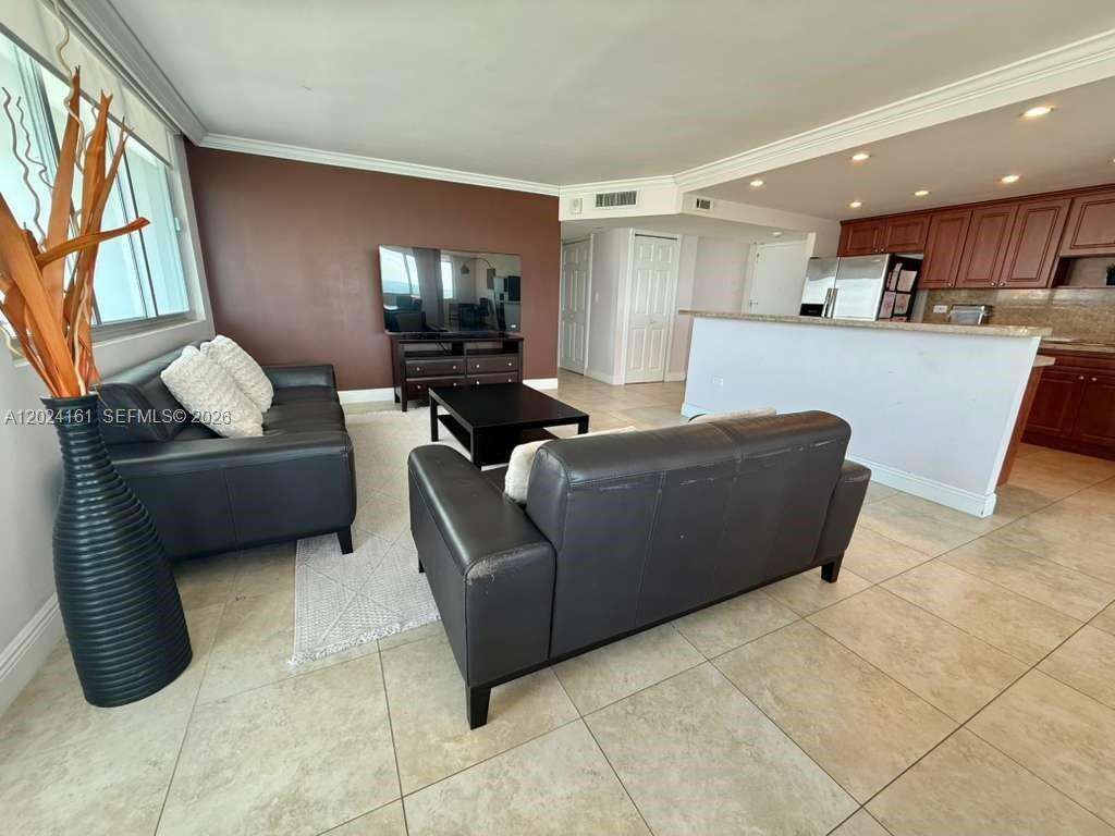 Burleigh House at 7135 Collins Ave, Miami Beach, FL 33141 - For Rent photo 9