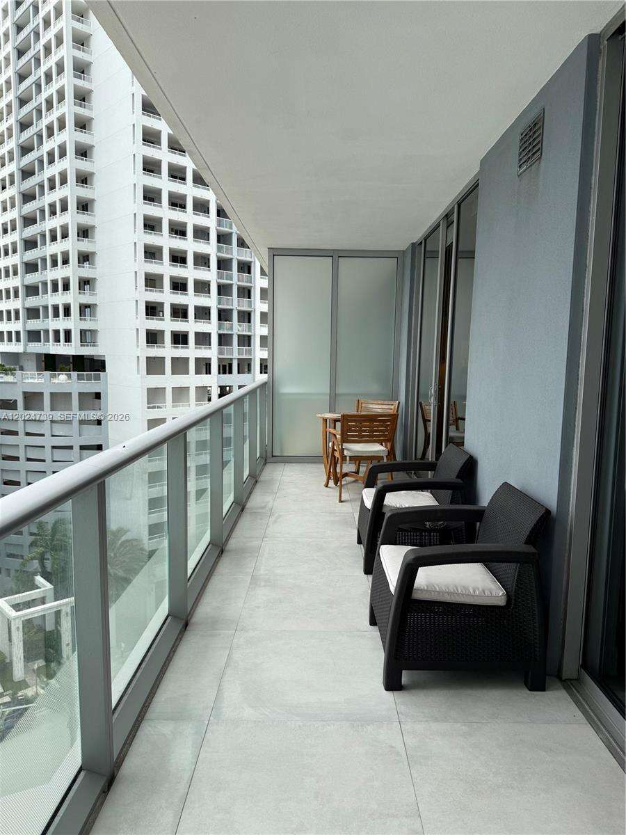 Brickell House at 1300 Brickell Bay Dr, Miami, FL 33131 - For Rent photo 15
