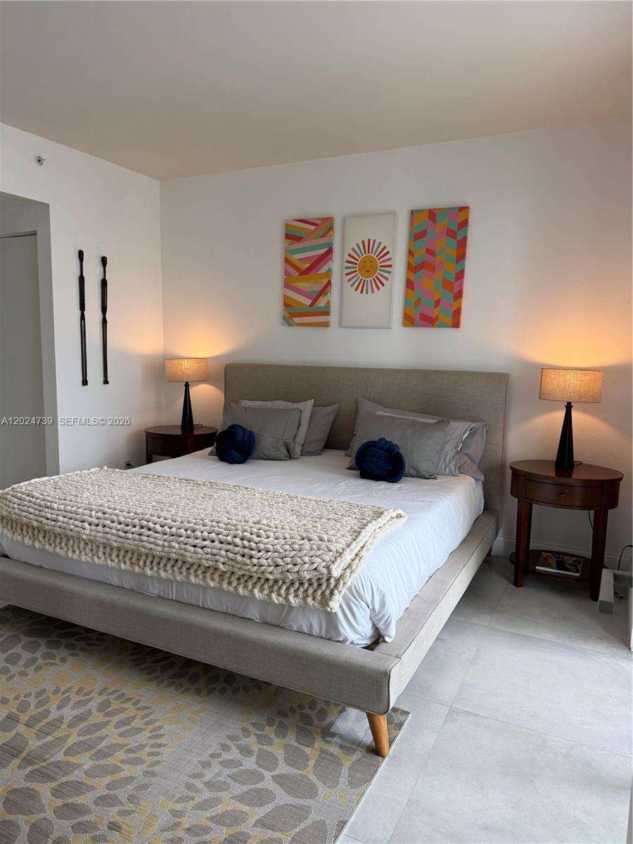 Brickell House at 1300 Brickell Bay Dr, Miami, FL 33131 - For Rent photo 18