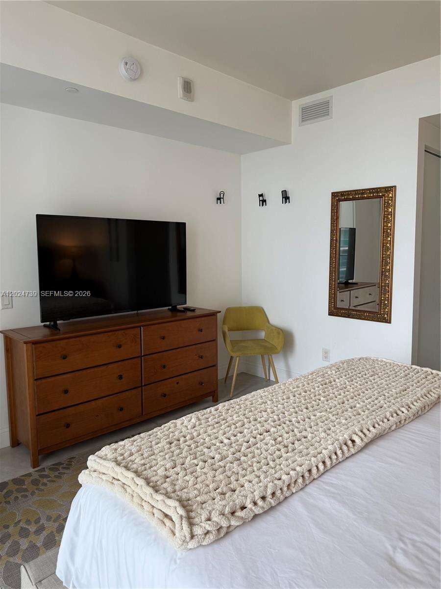 Brickell House at 1300 Brickell Bay Dr, Miami, FL 33131 - For Rent photo 20