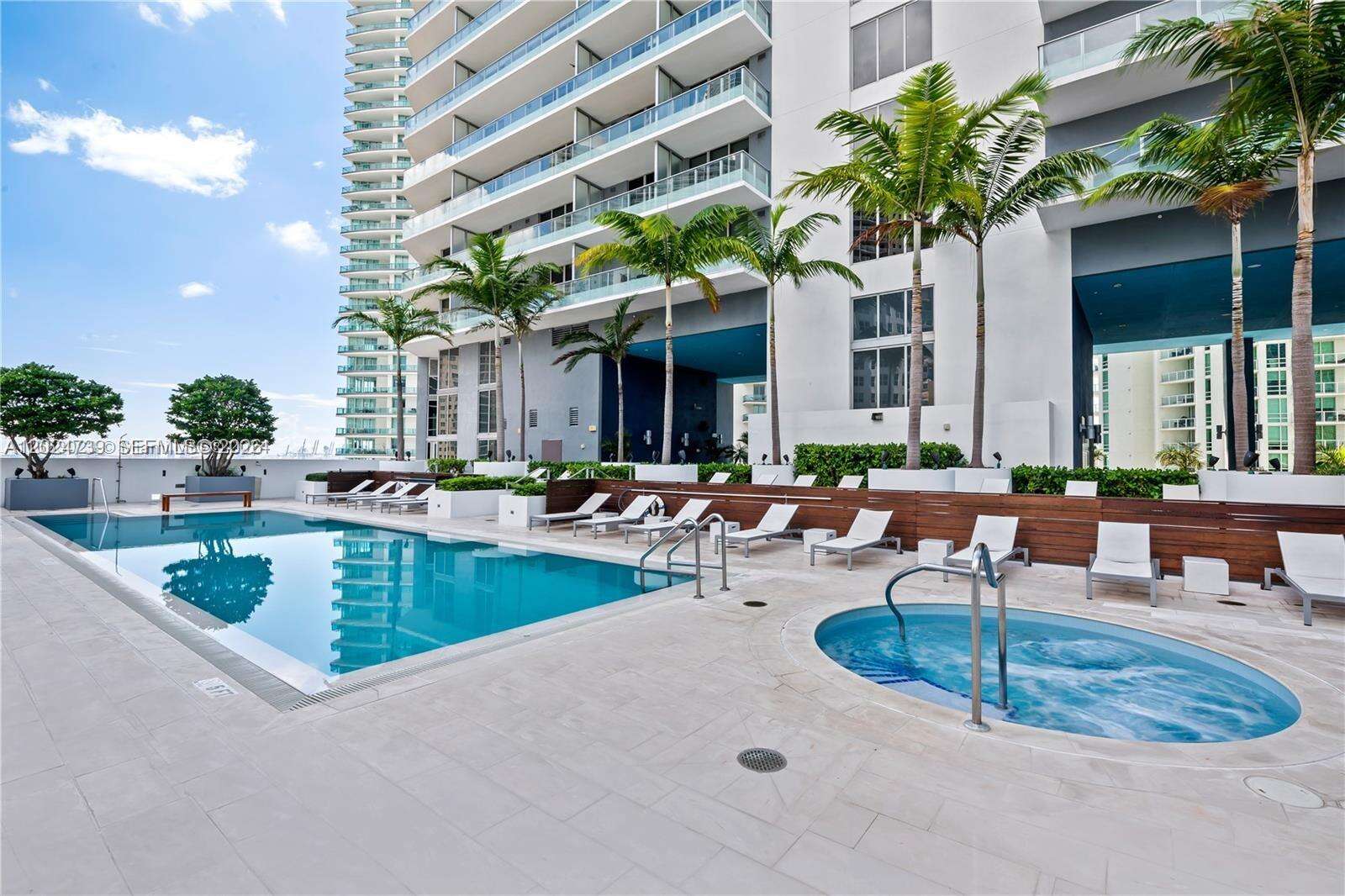 Brickell House at 1300 Brickell Bay Dr, Miami, FL 33131 - For Rent photo 3