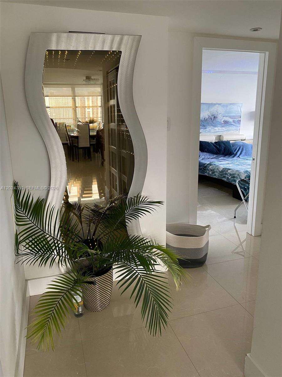 Del Prado at 18081 Biscayne Blvd, Aventura, FL 33160 - For Rent photo 13