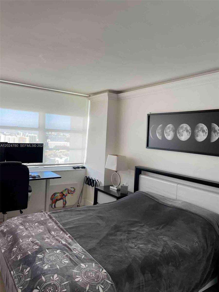 Del Prado at 18081 Biscayne Blvd, Aventura, FL 33160 - For Rent photo 22