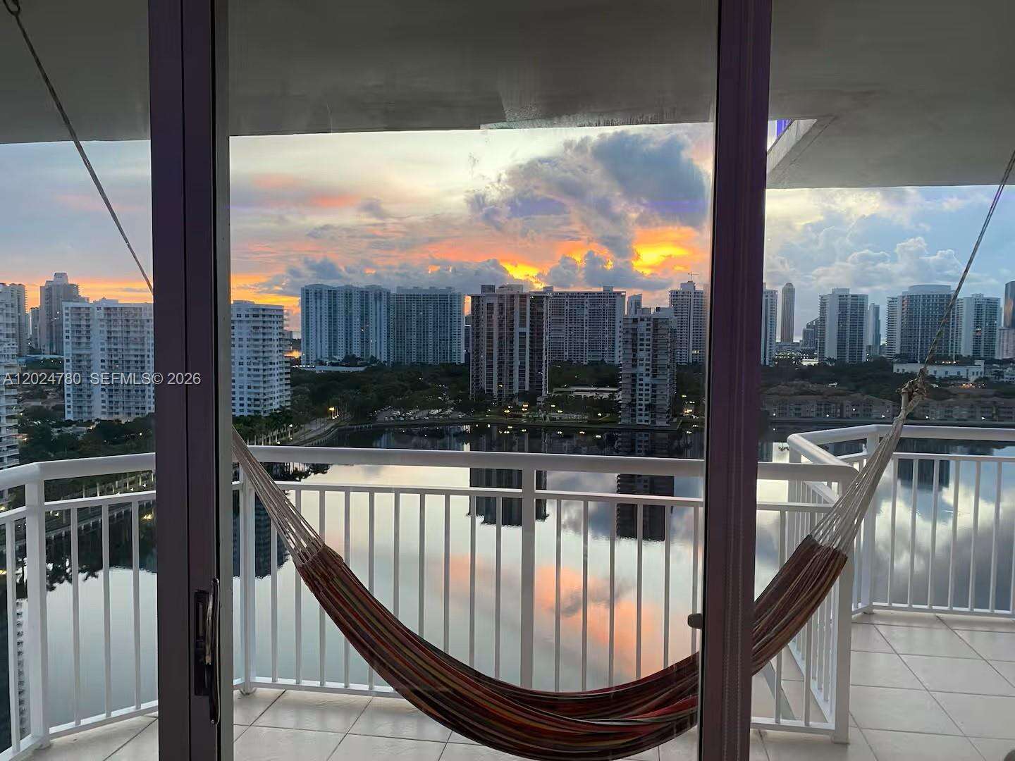 Del Prado at 18081 Biscayne Blvd, Aventura, FL 33160 - For Rent photo 30