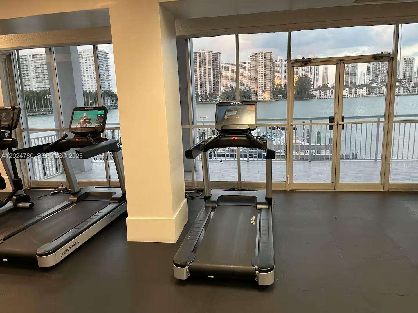 Del Prado at 18081 Biscayne Blvd, Aventura, FL 33160 - For Rent photo 37