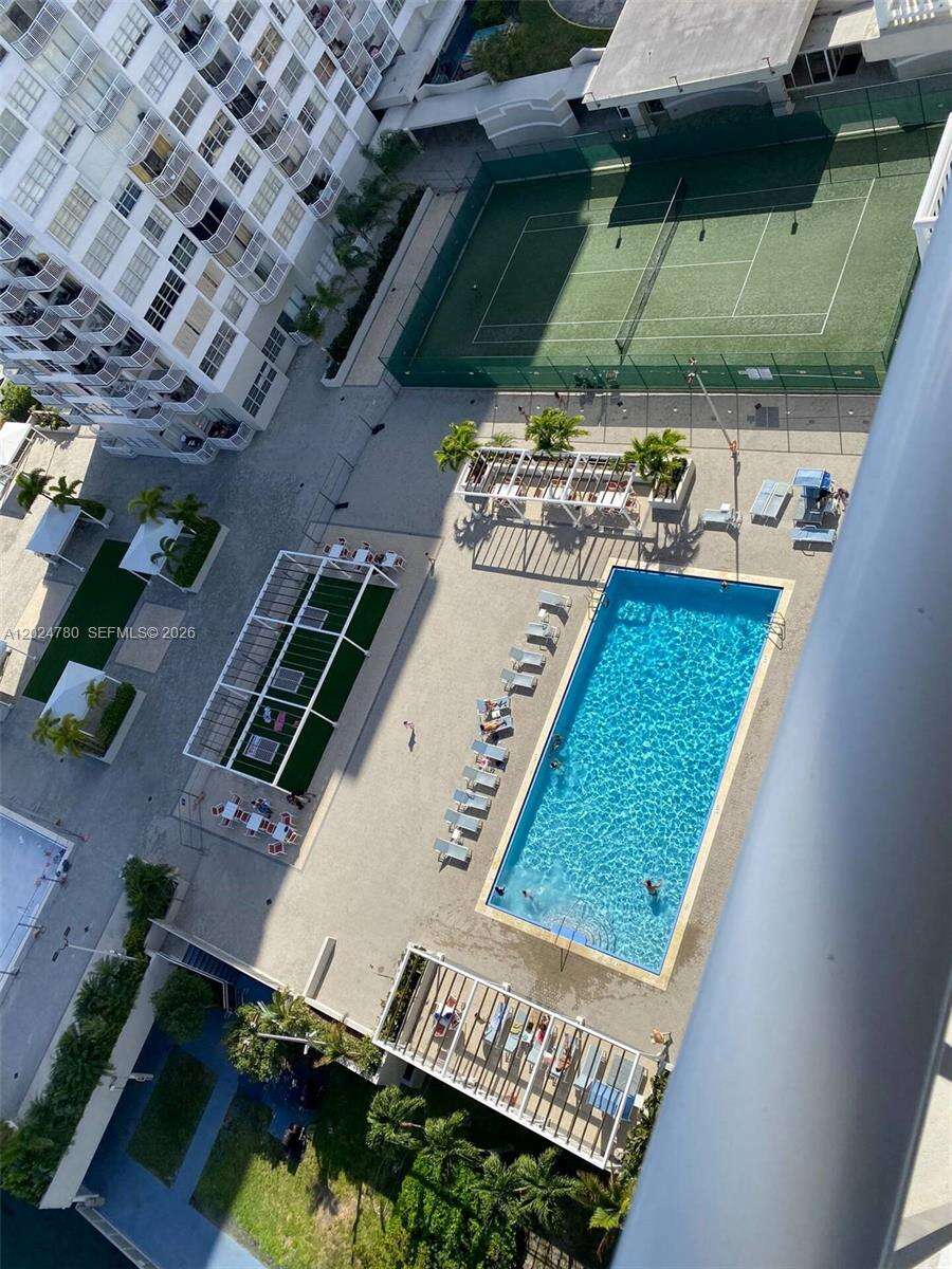 Del Prado at 18081 Biscayne Blvd, Aventura, FL 33160 - For Rent photo 40