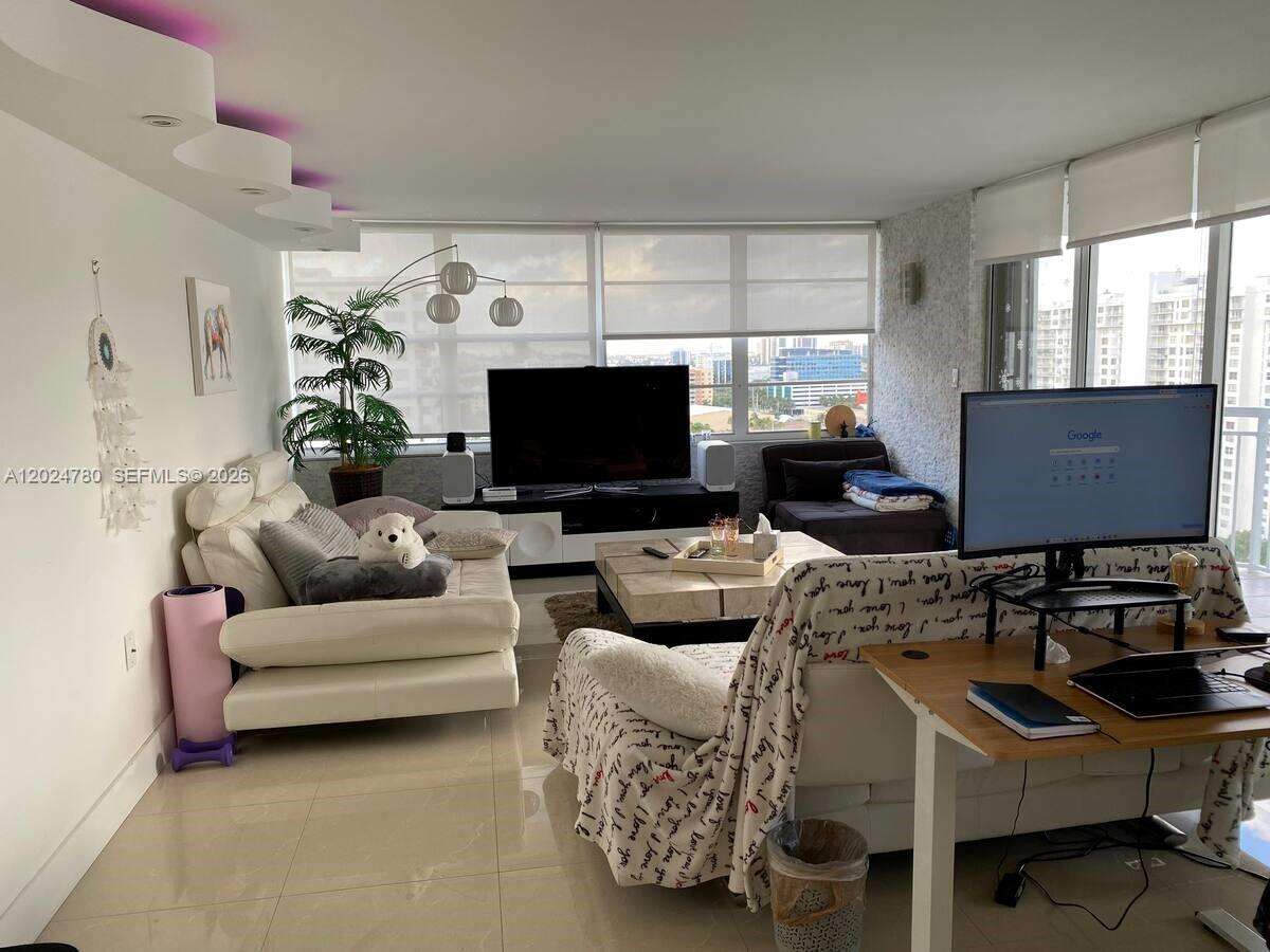 Del Prado at 18081 Biscayne Blvd, Aventura, FL 33160 - For Rent photo 6