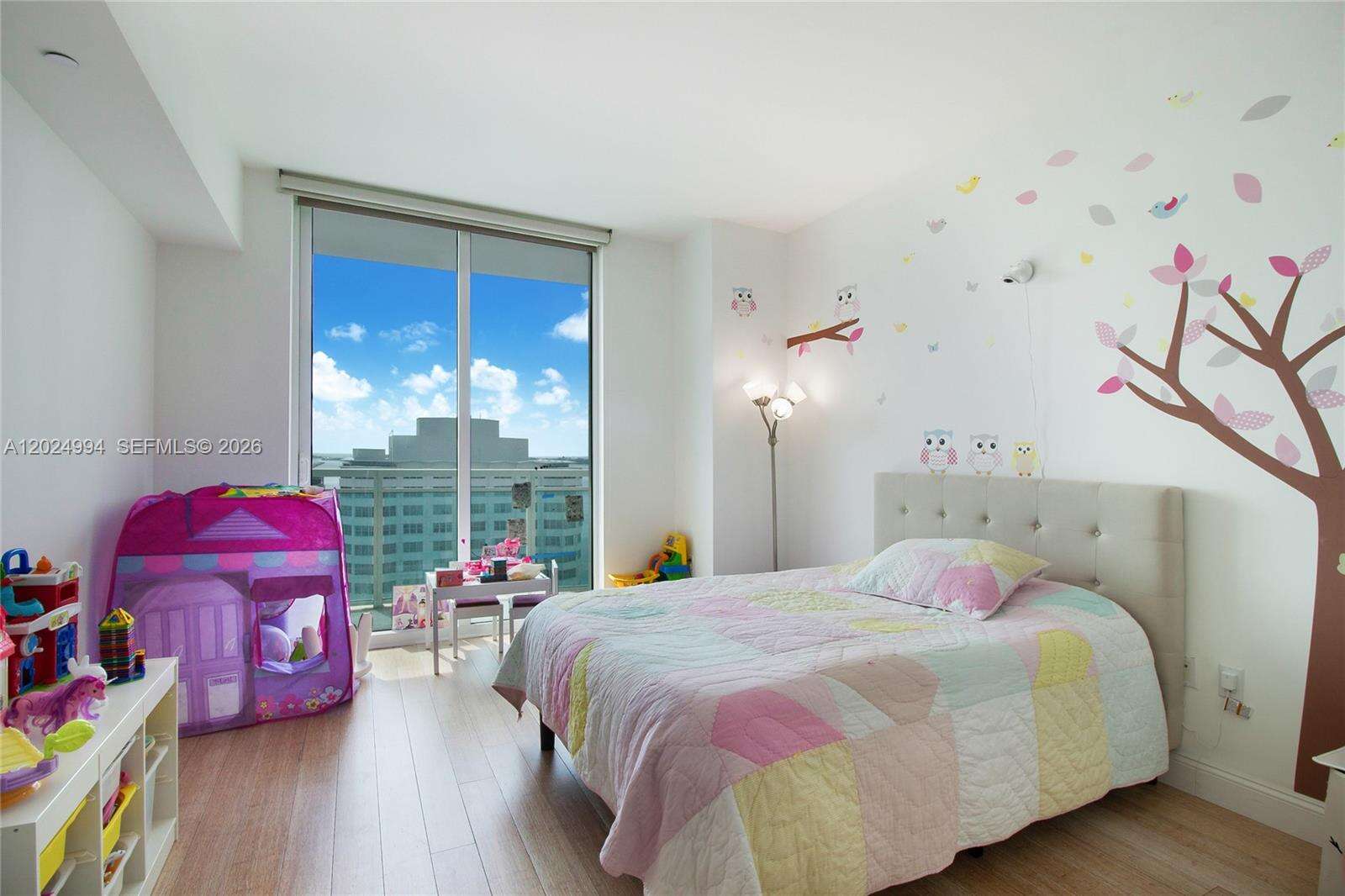 The Plaza On Brickell East at 950 Brickell Bay Dr, Miami, FL 33131 - For Rent photo 12