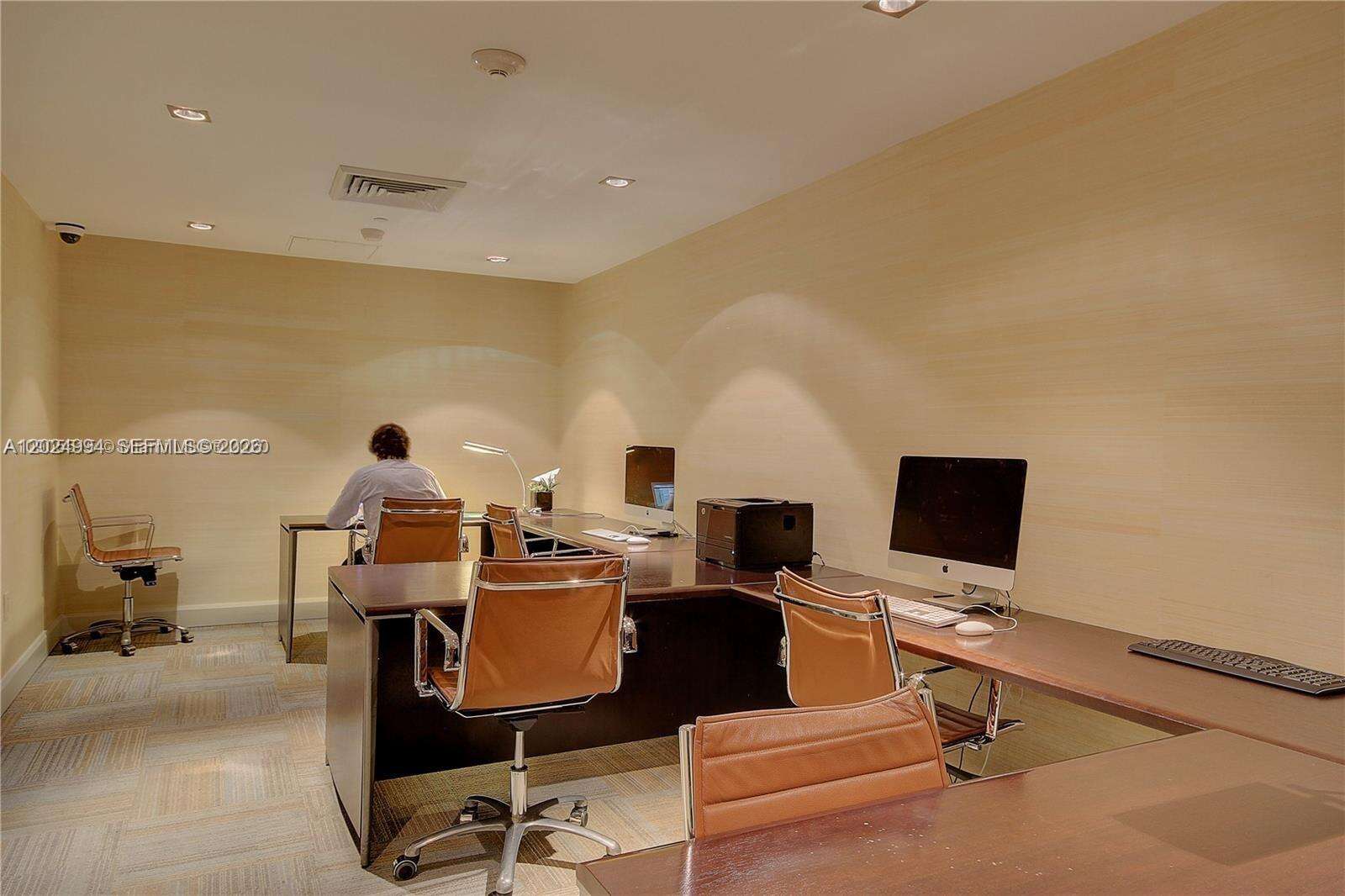 The Plaza On Brickell East at 950 Brickell Bay Dr, Miami, FL 33131 - For Rent photo 28