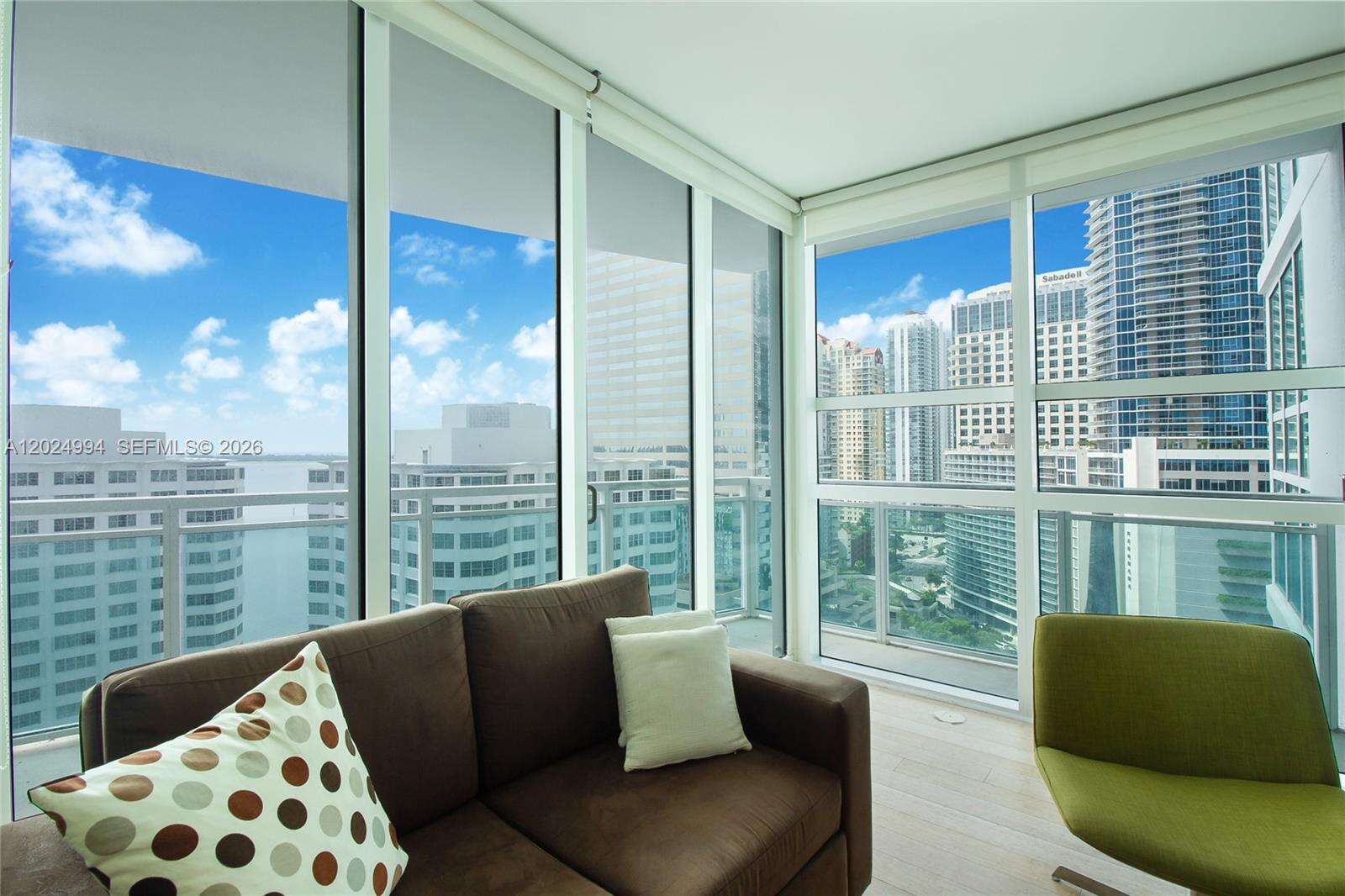 The Plaza On Brickell East at 950 Brickell Bay Dr, Miami, FL 33131 - For Rent photo 5