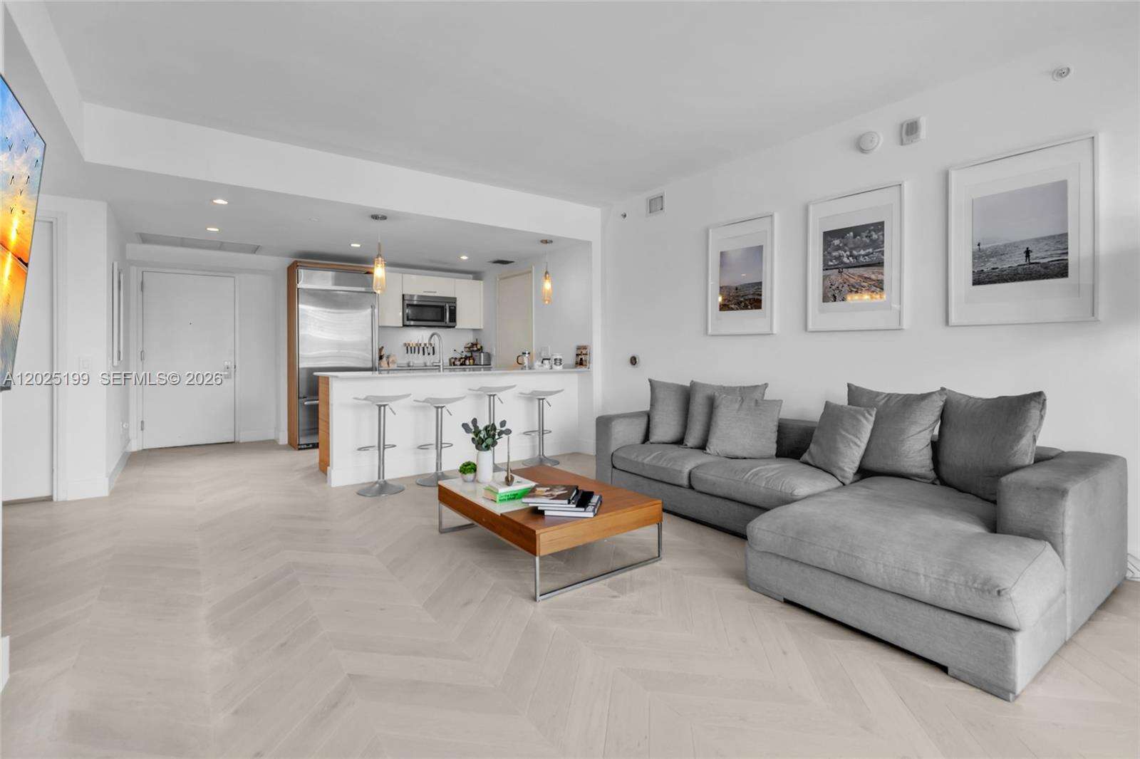 Brickell House at 1300 Brickell Bay Dr, Miami, FL 33131 - For Rent photo 1