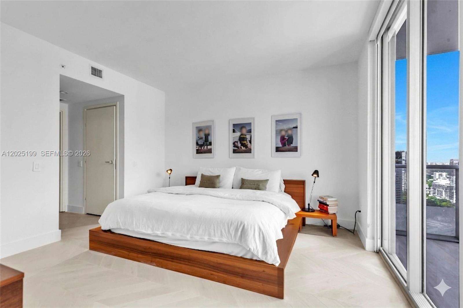 Brickell House at 1300 Brickell Bay Dr, Miami, FL 33131 - For Rent photo 16