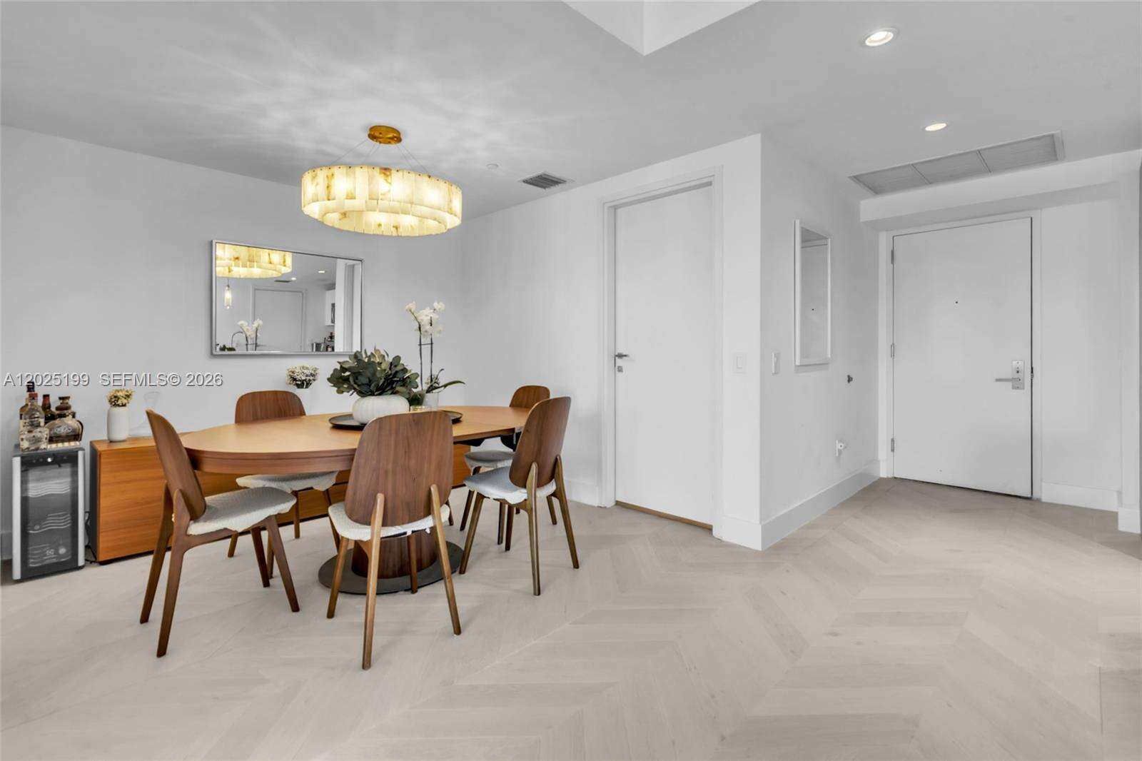 Brickell House at 1300 Brickell Bay Dr, Miami, FL 33131 - For Rent photo 6