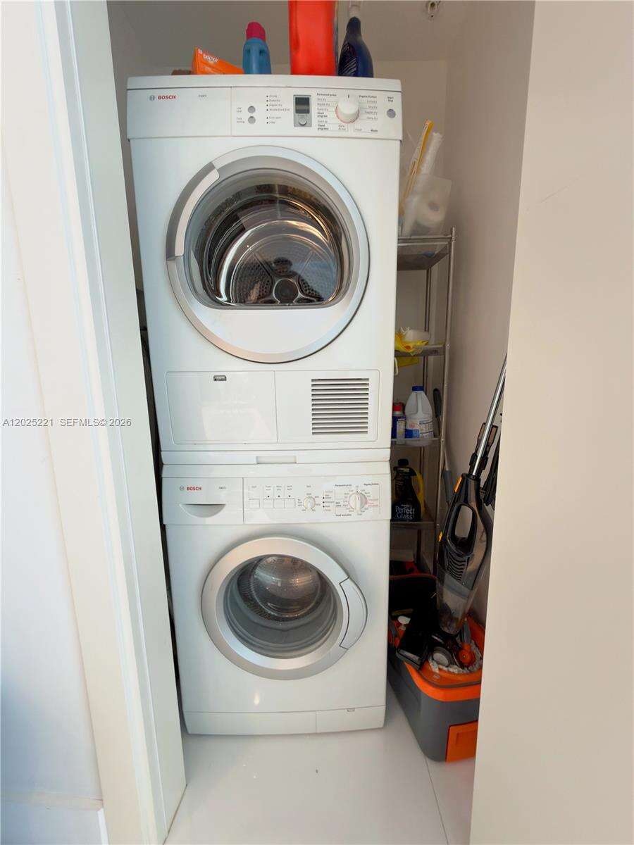 Epic Residences at 200 Biscayne Blvd Way, Miami, FL 33131 - For Rent photo 14
