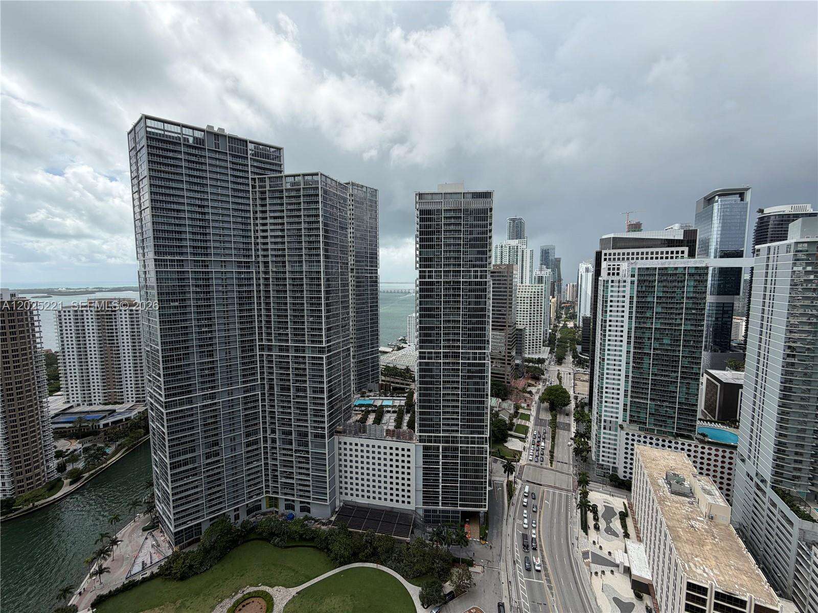 Epic Residences at 200 Biscayne Blvd Way, Miami, FL 33131 - For Rent photo 18