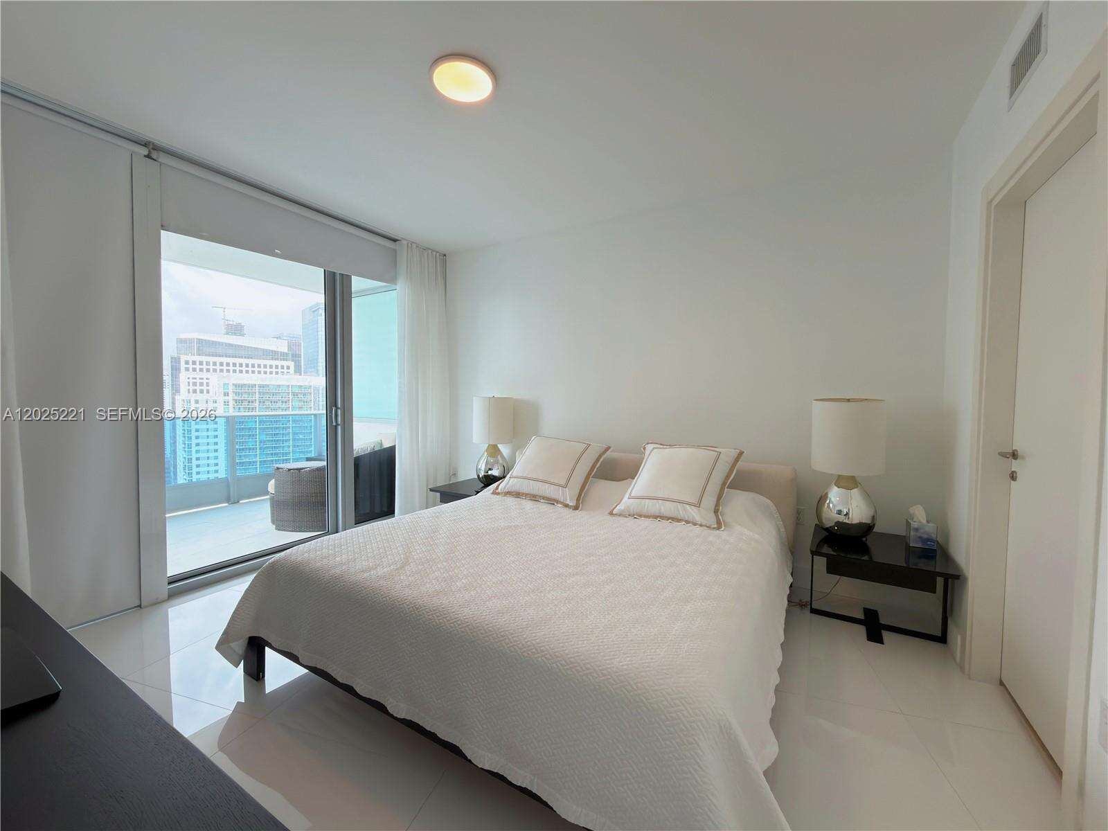 Epic Residences at 200 Biscayne Blvd Way, Miami, FL 33131 - For Rent photo 7