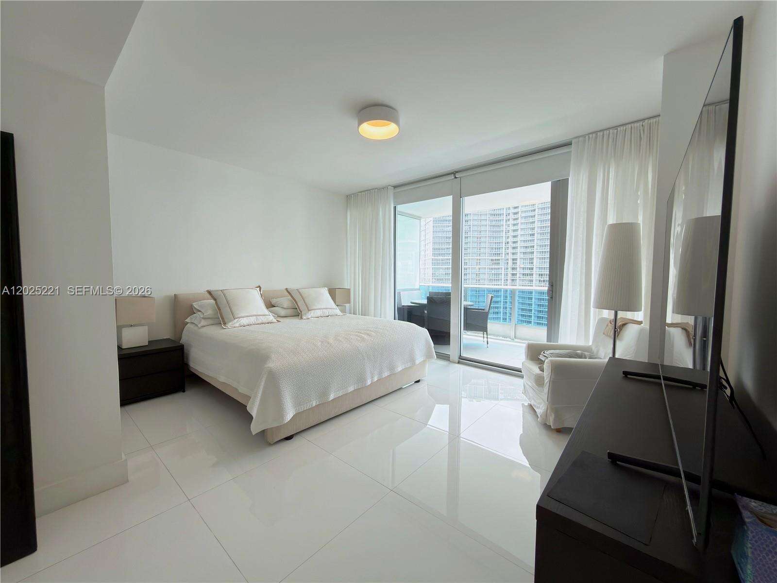 Epic Residences at 200 Biscayne Blvd Way, Miami, FL 33131 - For Rent photo 8