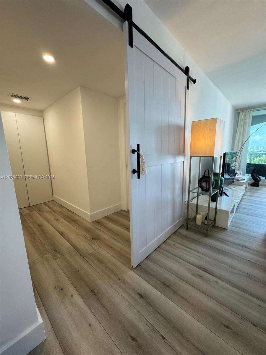 The Carriage House at 5401 Collins Ave, Miami Beach, FL 33140 - For Rent photo 27
