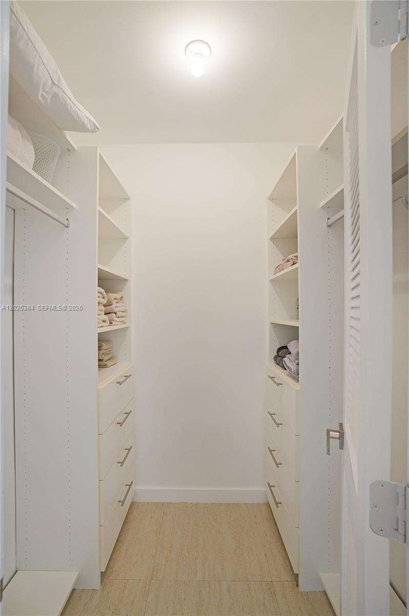 Sian Ocean Residences at 4001 Ocean Dr, Hollywood, FL 33019 - For Rent photo 13