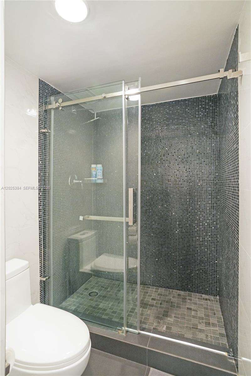 Sian Ocean Residences at 4001 Ocean Dr, Hollywood, FL 33019 - For Rent photo 19