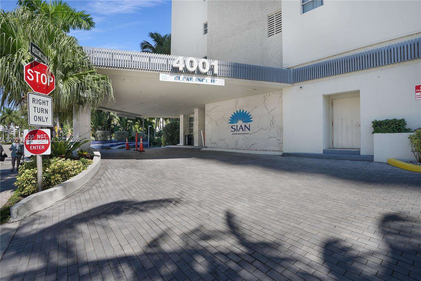 Sian Ocean Residences at 4001 Ocean Dr, Hollywood, FL 33019 - For Rent photo 40