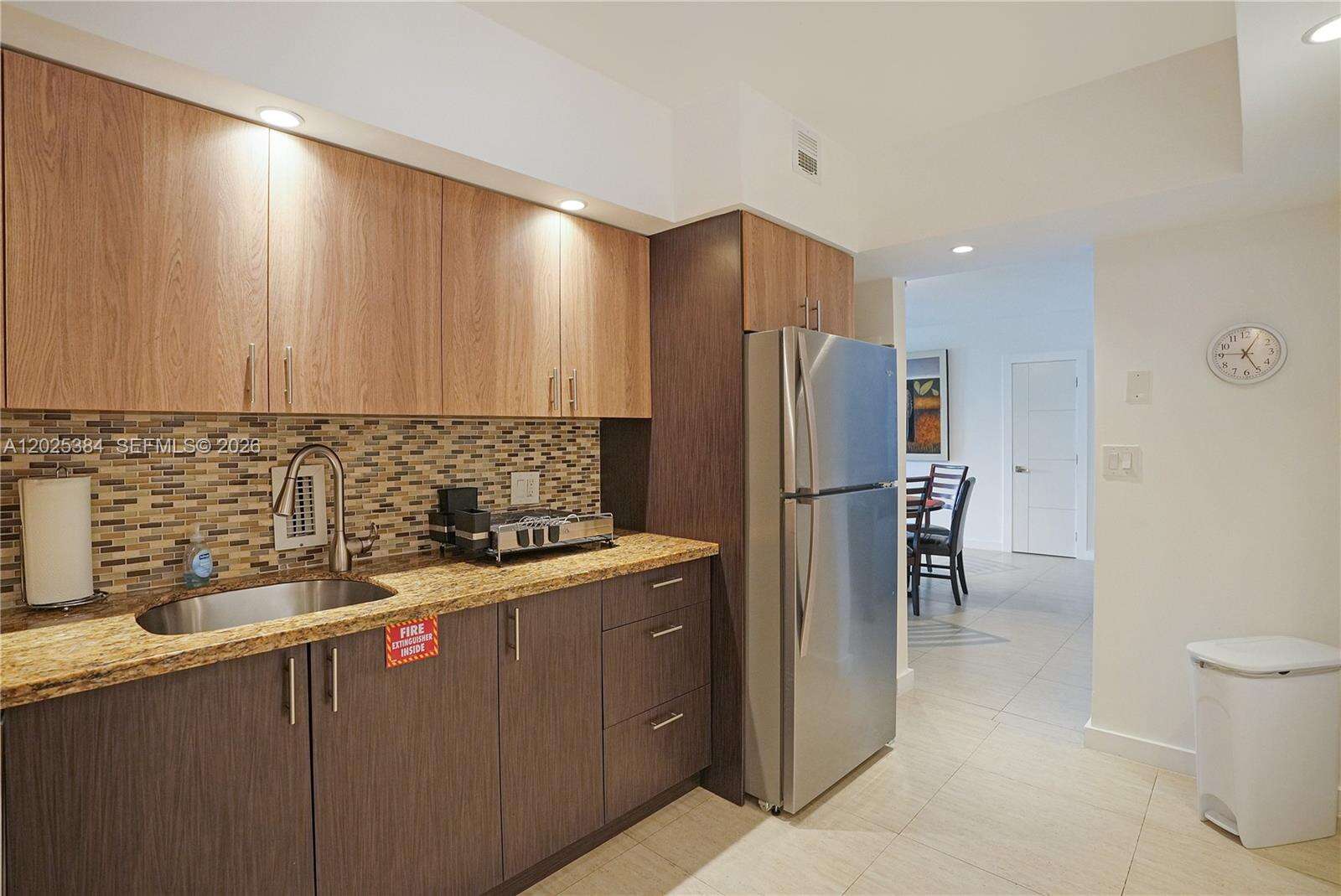 Sian Ocean Residences at 4001 Ocean Dr, Hollywood, FL 33019 - For Rent photo 6